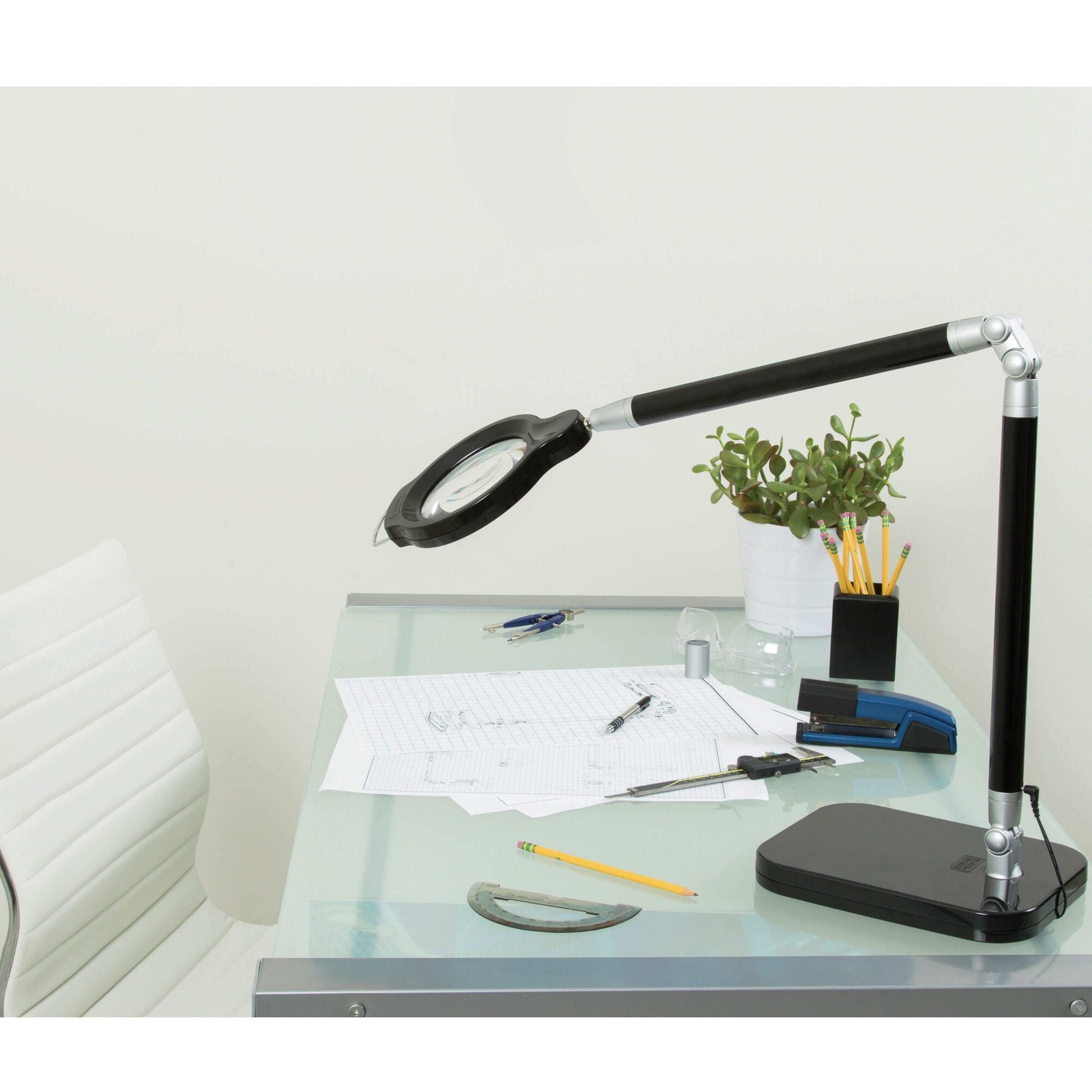 Ultra Reach Magnifier Led Desk Lamp, Black