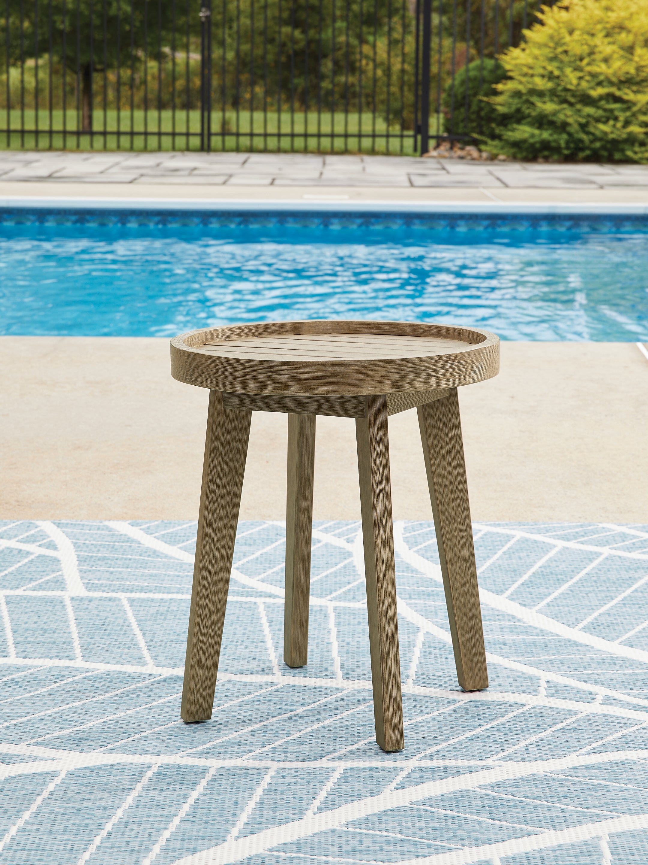 Bradstreet Bay Outdoor End Table