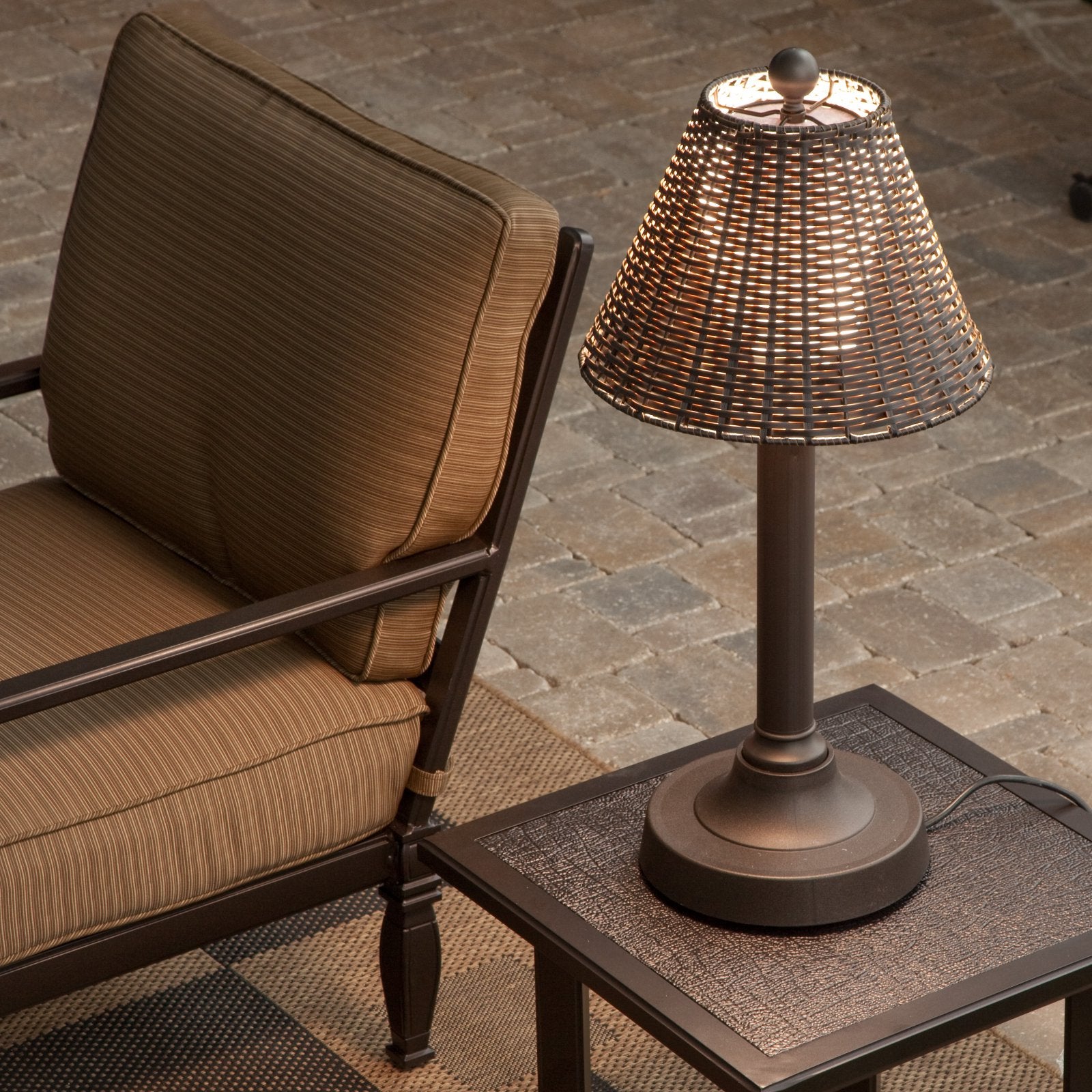 Tahti Outdoor Patio Table Lamp