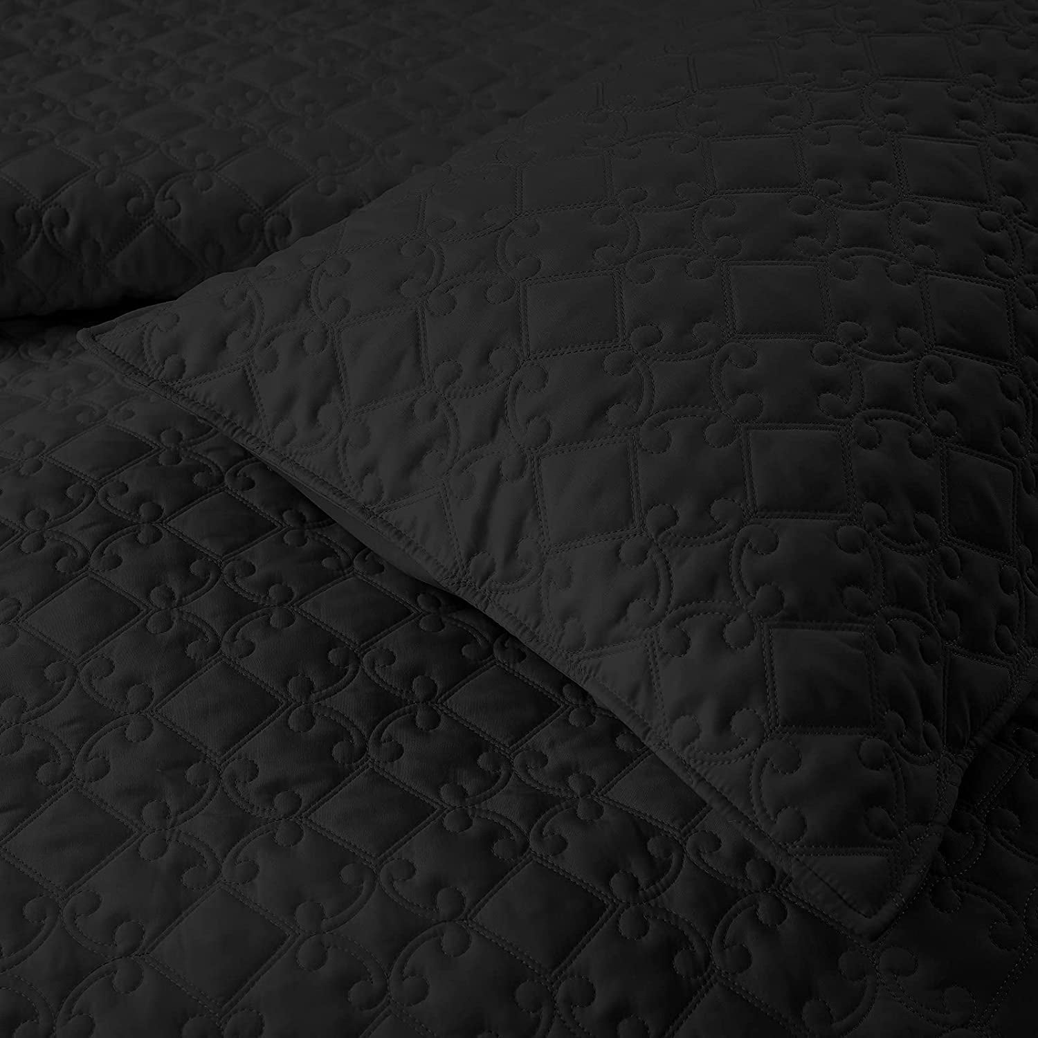 Quilt Set King Size， Soft Microfiber Lightweight Bedspread Coverlet Bed Cover (Diamond Pattern) for All Seasons， Black， 3 Pieces (Includes 1 Quilt， 2 Shams)