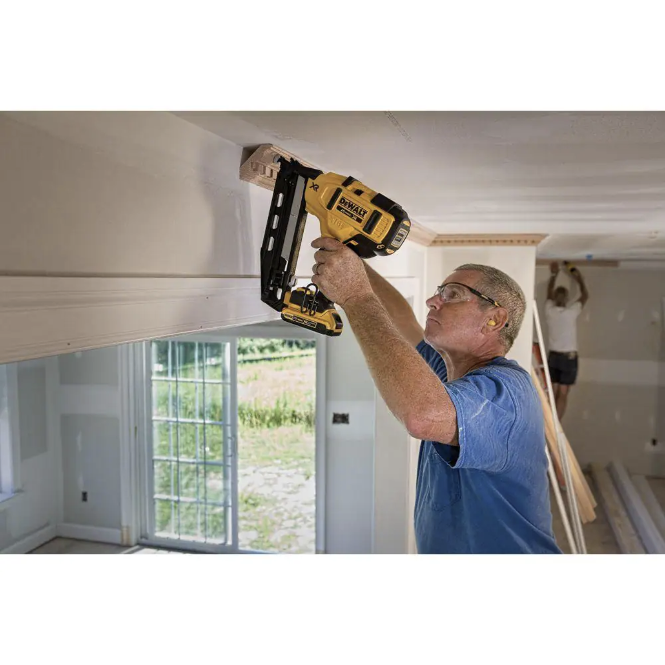 Dewalt 20-Volt MAX XR Lithium-Ion Cordless 16-Gauge Angled Finish Nailer (Tool-Only)