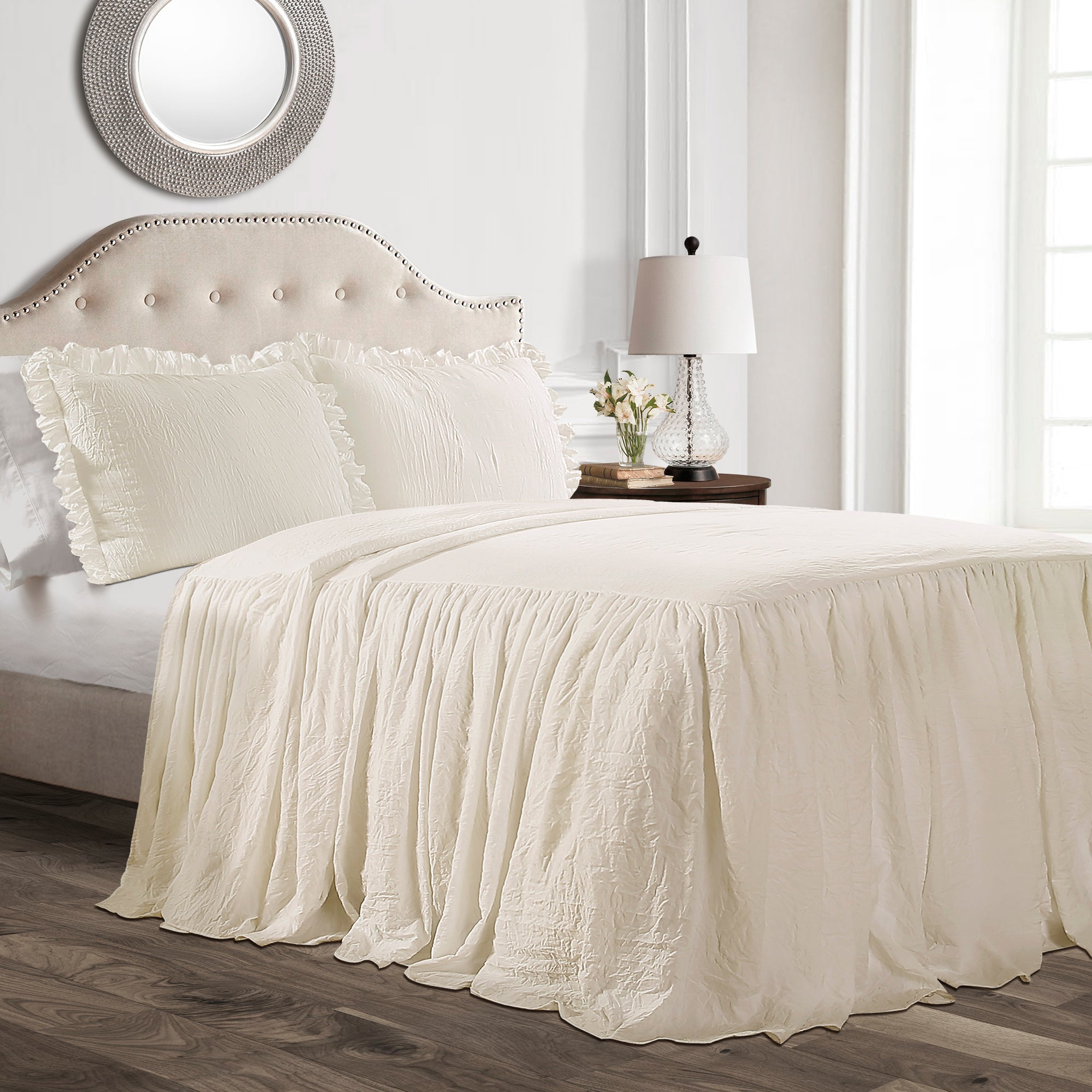 Ruffle Skirt Bedspread Set