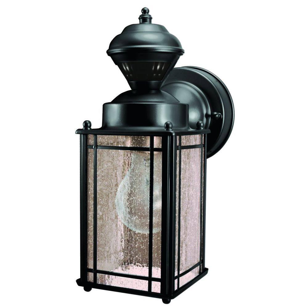 Heath Zenith Shaker Cove Mission Black 150-Degree Motion Sensor Farmhouse Outdoor 1-Light Wall Sconce HZ-4135-BK