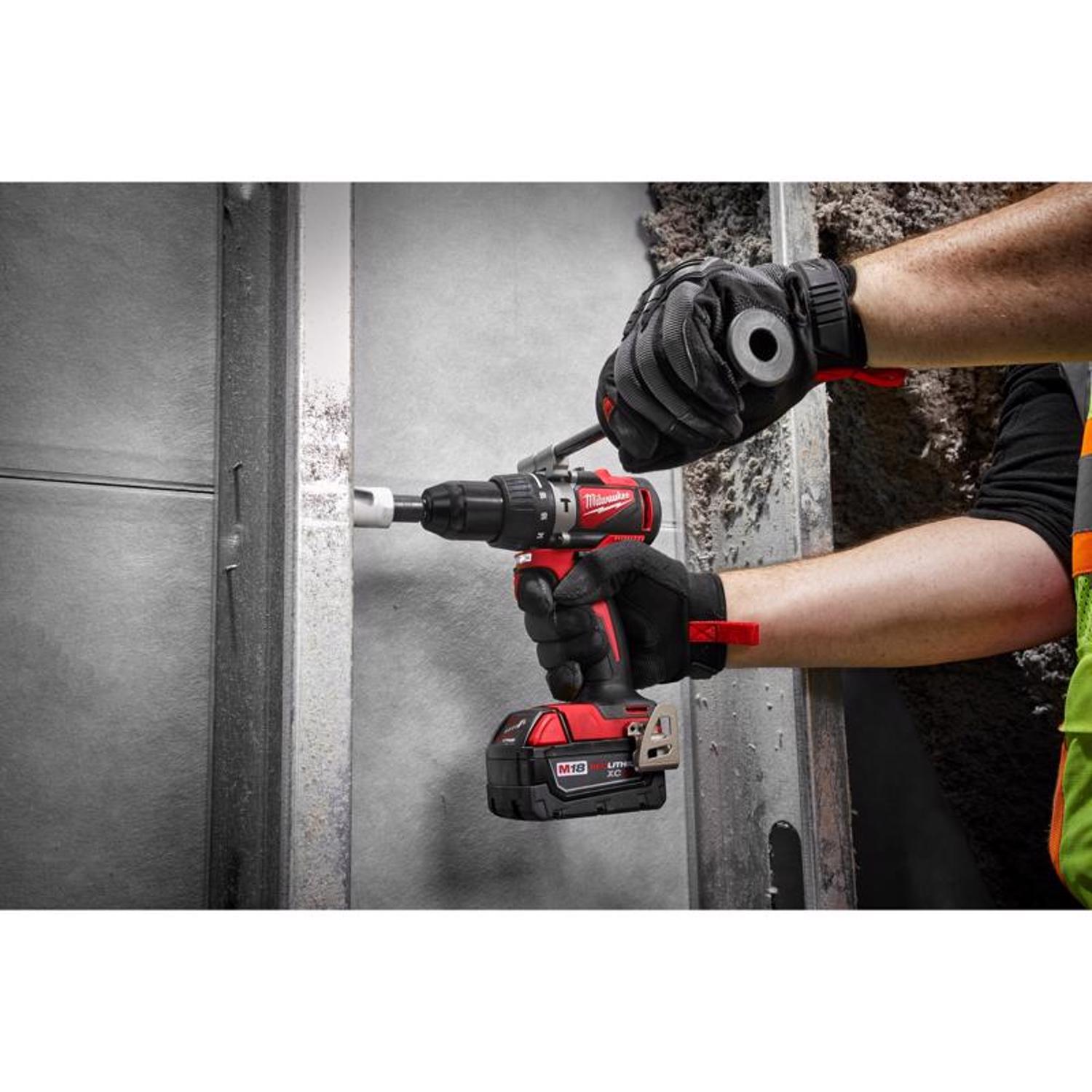 MW M18 18 V 1/2 in. Brushless Cordless Hammer Drill Kit (Battery \u0026 Charger)