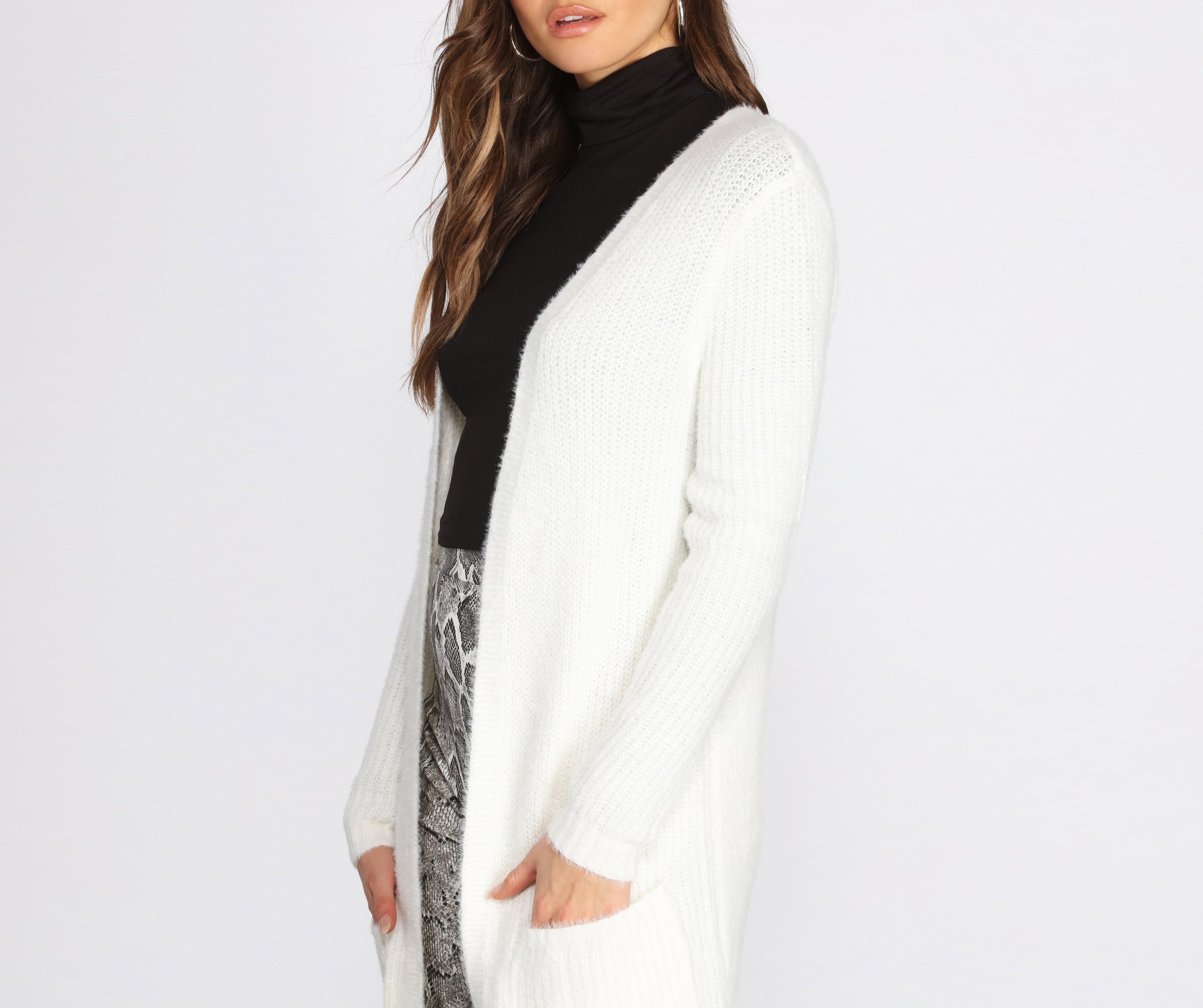 Fuzzy Mid-Length Cardigan