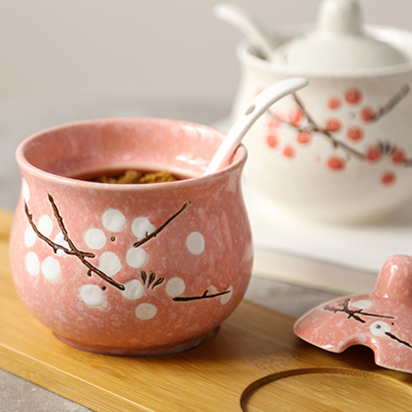 Chinese Style Plum Blossom Sugar Bowl With Lid And Spoon， Ceramic Sugar Pot， Sugar Container Spice Jar， Salt Pot Seasoning Canister- Dark Green-3 Set with tray