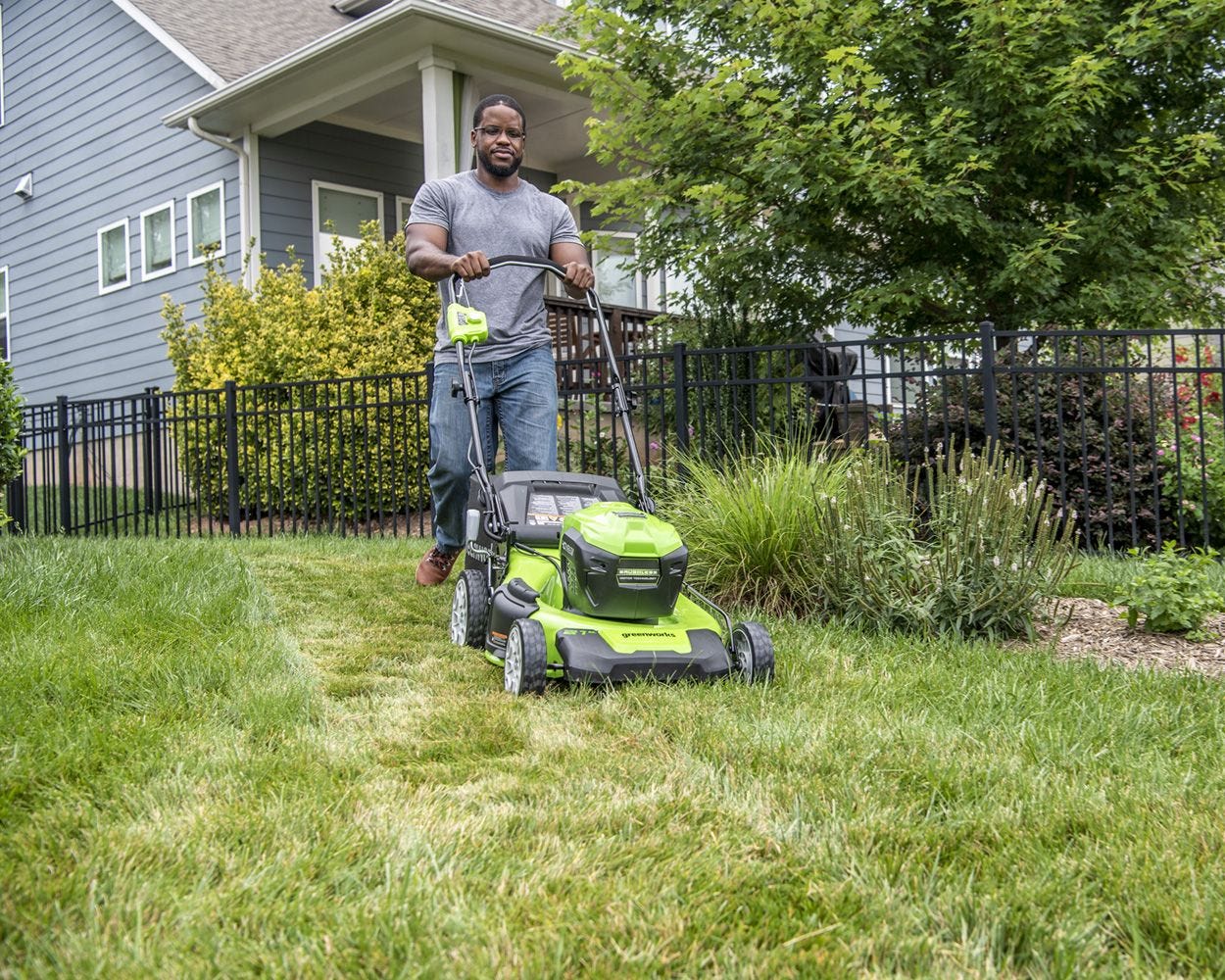 40V 21-Inch Cordless Lawn Mower | Greenworks