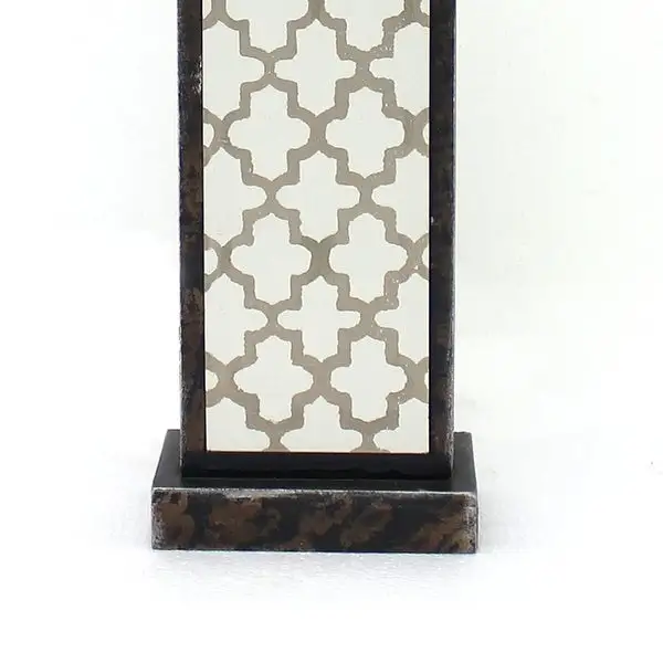 Rock Base Table Lamp with Drum Shade and Quatrefoil Pattern，Brown