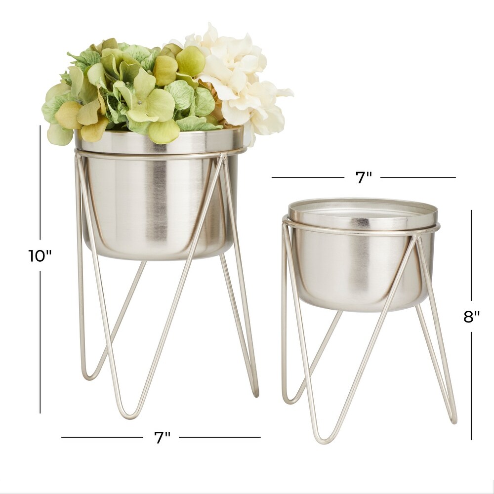 CosmoLiving by Cosmopolitan Metal Modern Planter (Set of 2)   S/2 7\