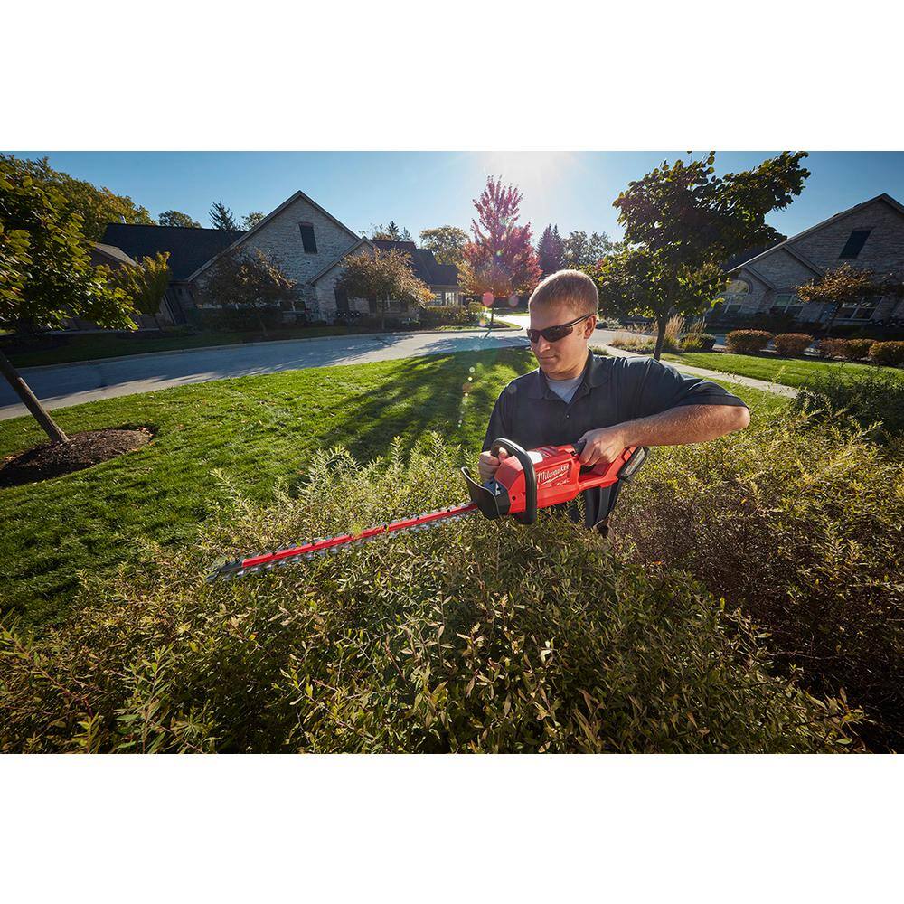 MW M18 18-Volt Lithium-Ion Cordless Switch Tank Backpack Pesticide Sprayer and FUEL Hedge Trimmer Combo Kit 2726-20-2820-20PS