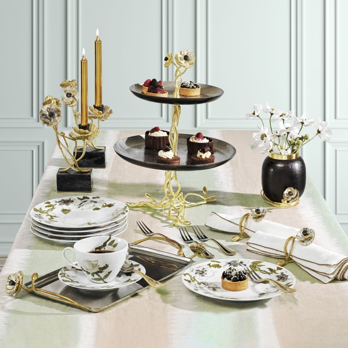 Anemone Dinnerware