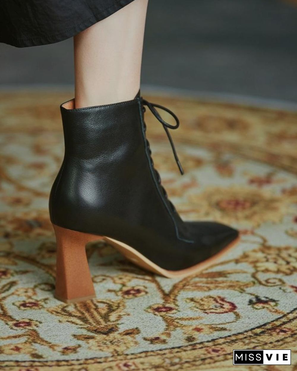 Solid High Heel Pointed-toe Lace-up Boots