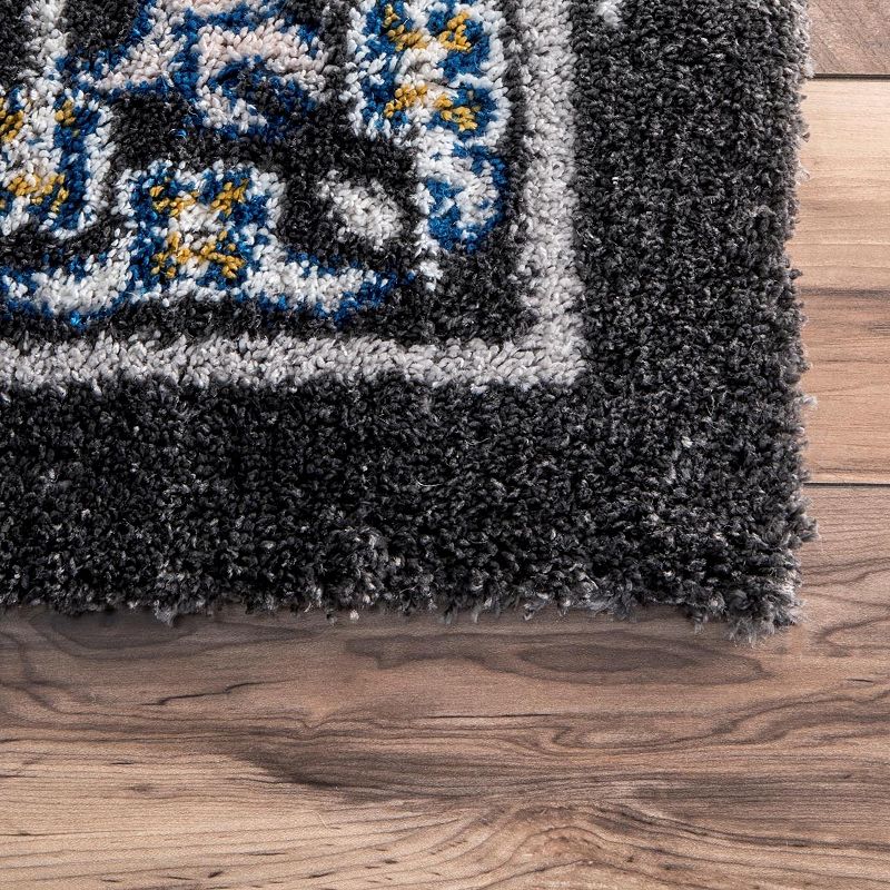 nuLOOM Romona Vintage Medallion Shag Rug