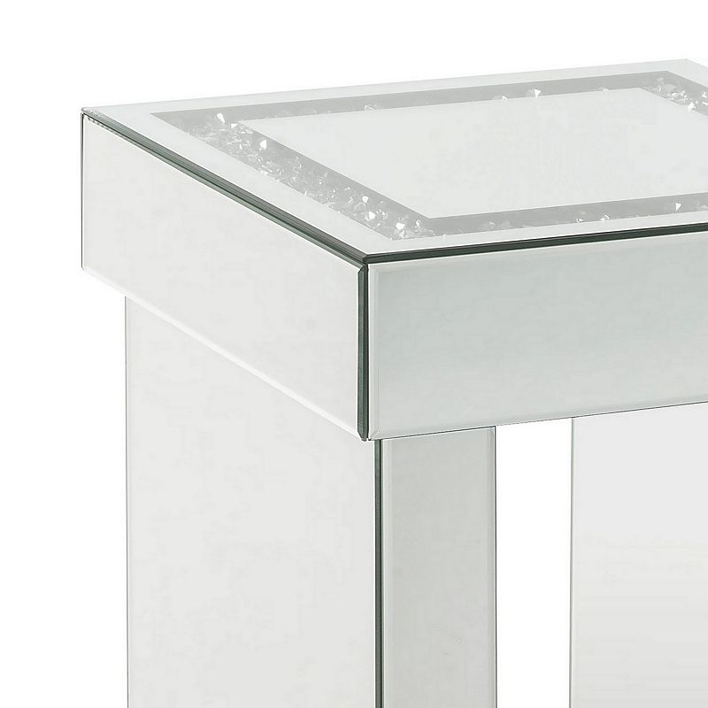 Noe 24 Inch Square End Accent Table， Mirrored， Faux Diamond Inlay， Silver