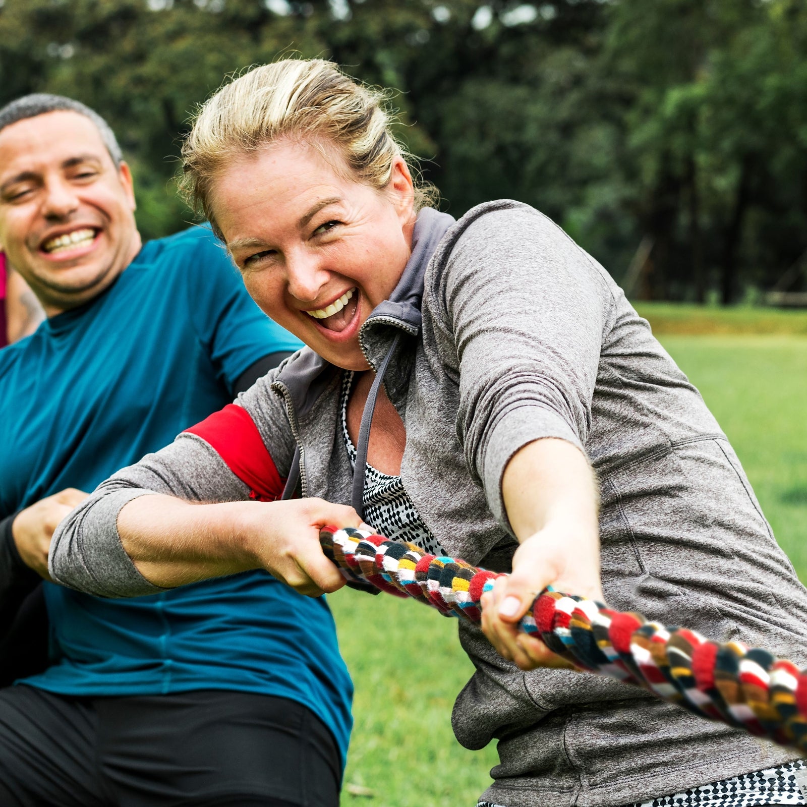 Tug of War Rope for All Ages, Team Building Field Day Games for Adults, Outdoor Activities, Multicolor, 35 Feet