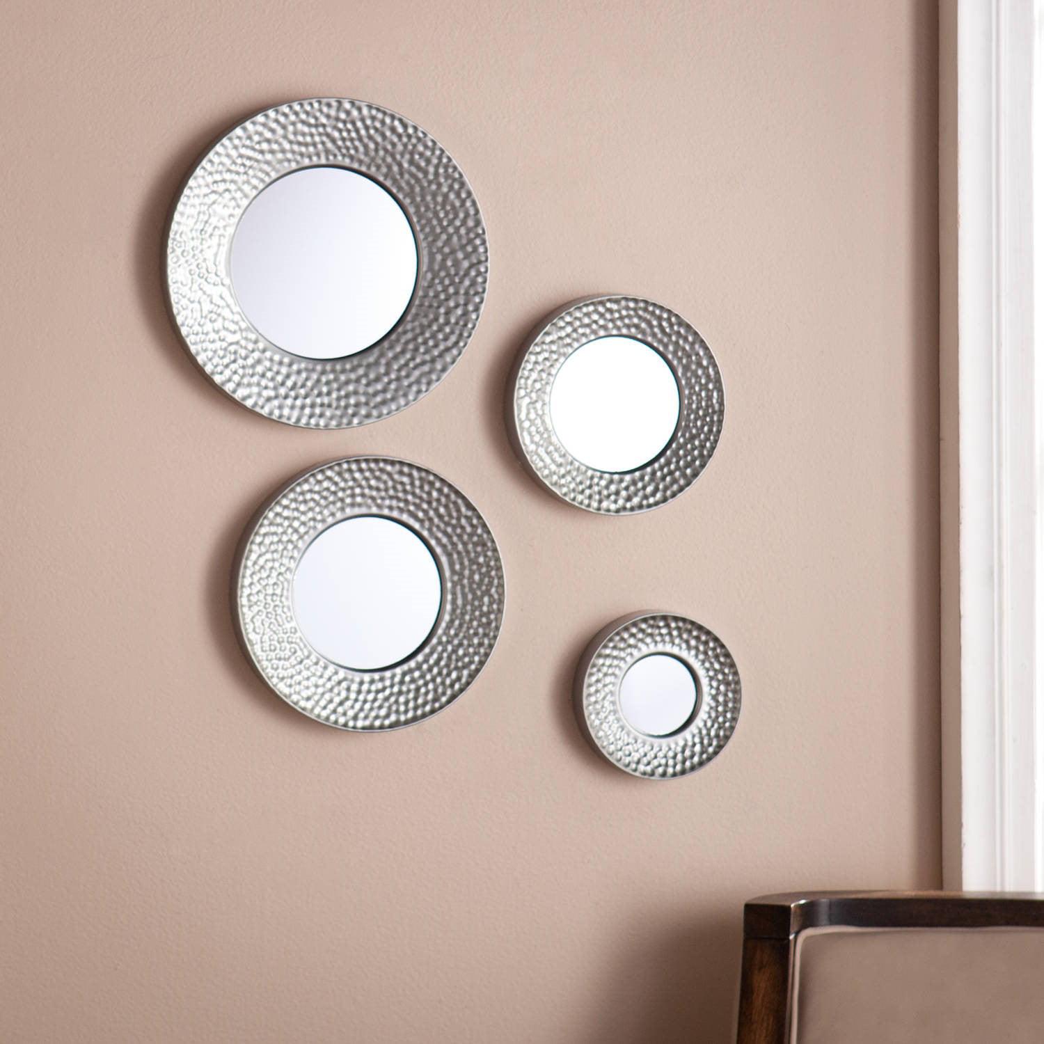 4 Piece Hammered Silver Metal Decorative Round Mirror Set， Cirque by Southern Enterprise