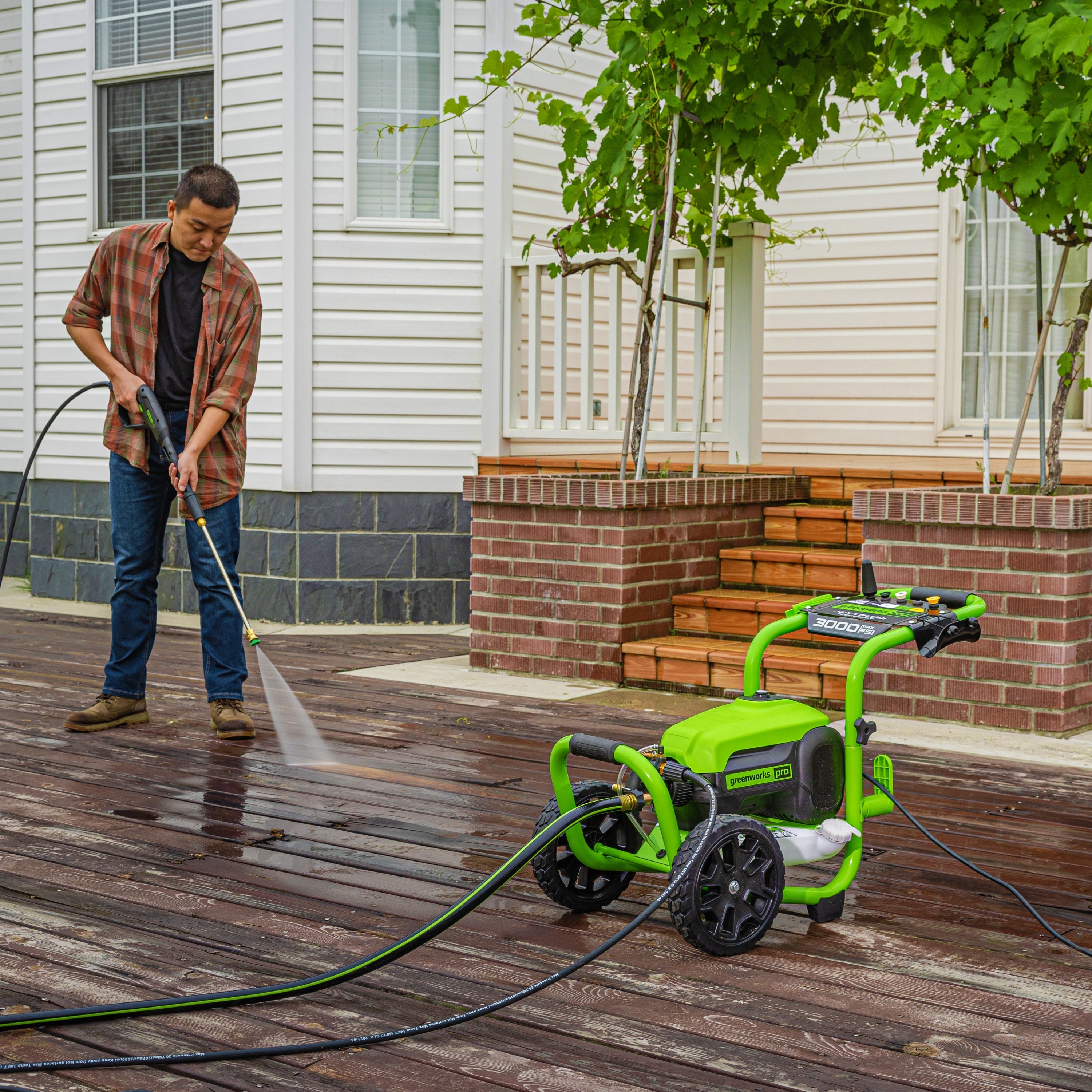 3000-PSI 2.0-GPM Pressure Washer | Greenworks Tools