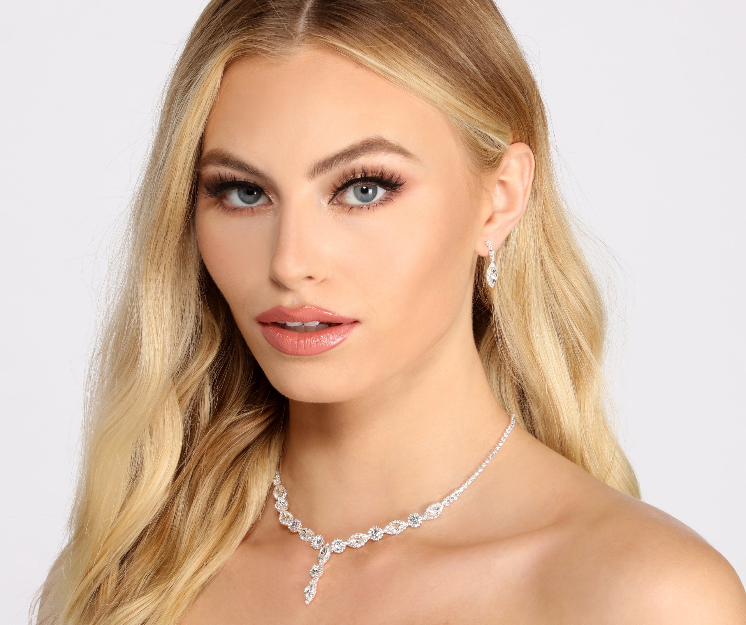 Get Your Gleam On Rhinestone Necklace And Earrings Set