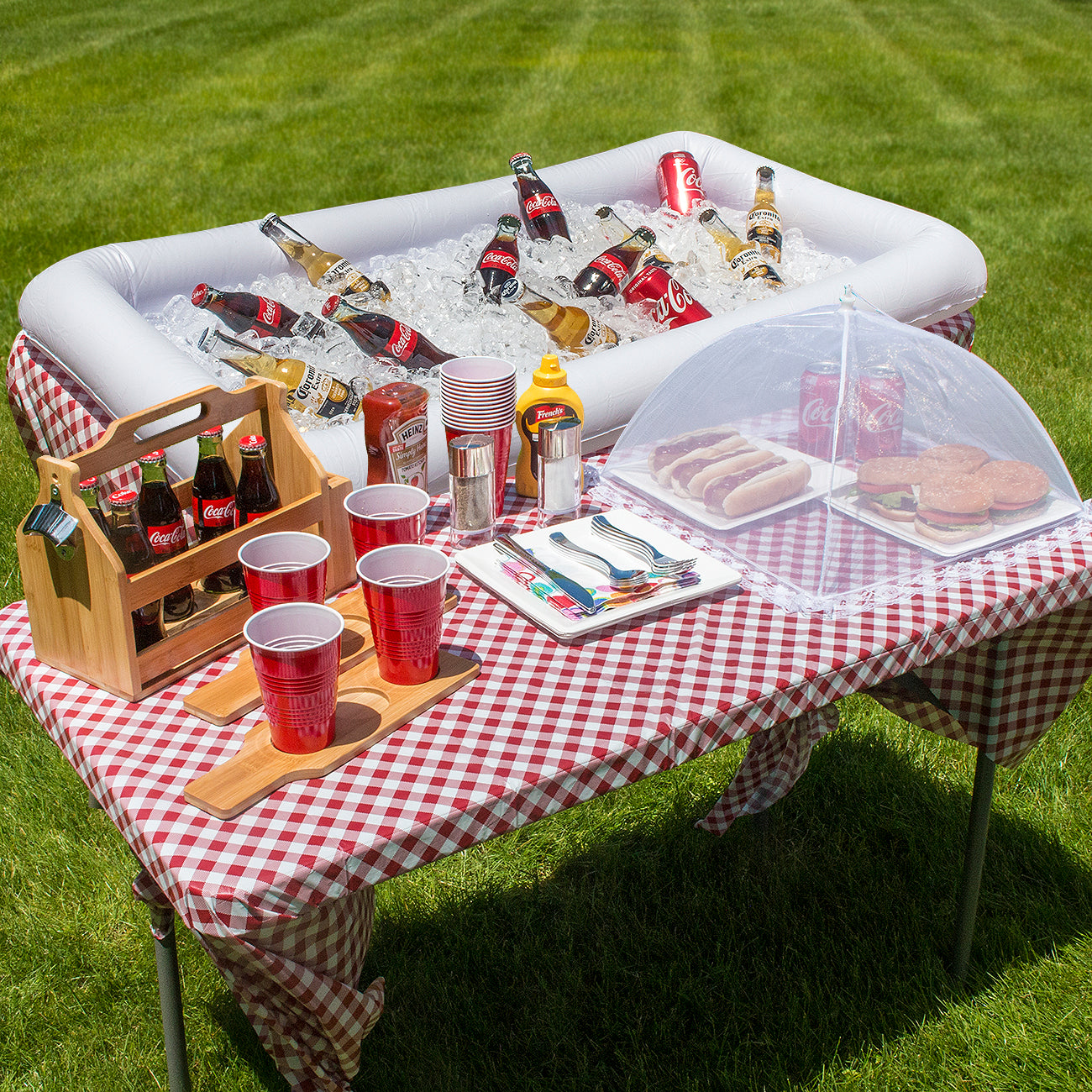 2 Inflatable Serving Bar, 6 Food Umbrellas