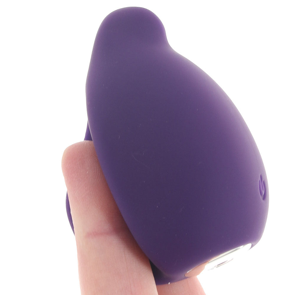 Yumi Rechargeable Finger Vibe in The Deep Purple