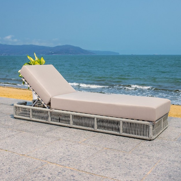 Gillian Sunlounger Safavieh