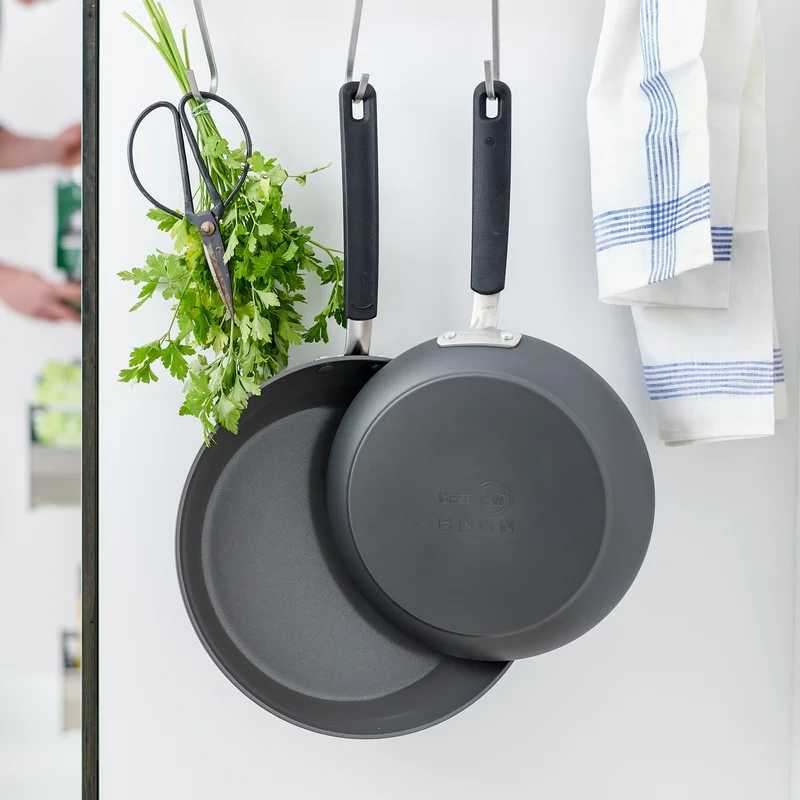 GreenPan Levels Stackable Hard Anodized Healthy Ceramic Nonstick， 10 and 12 Frying Pan Skillet Set， PFAS-Free， Dishwasher Safe， Black