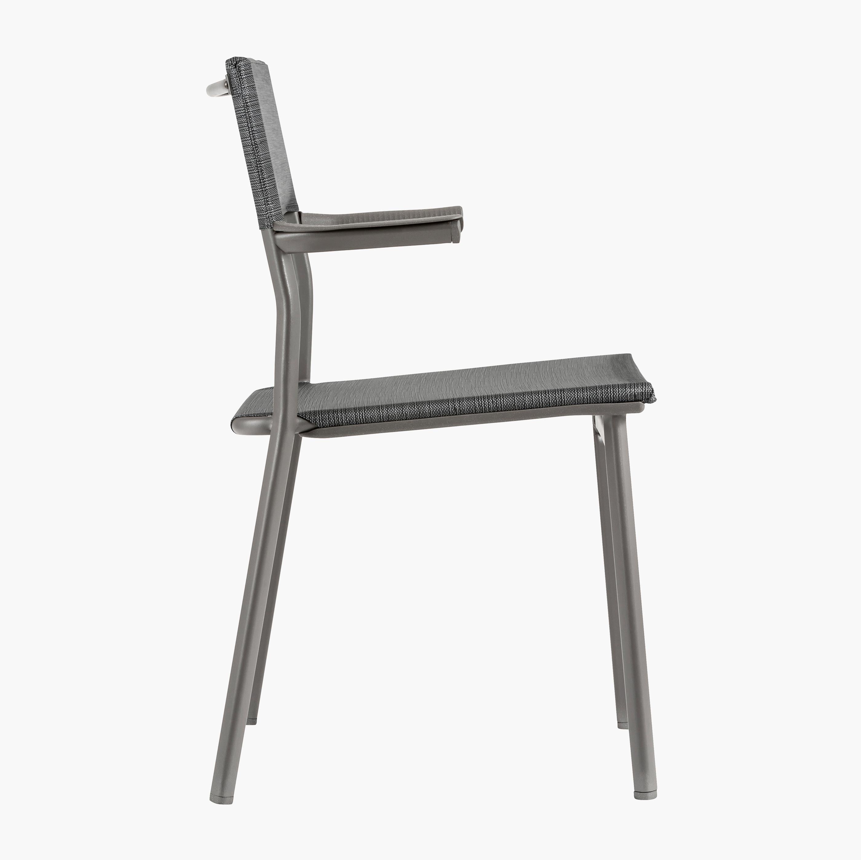 ORON ARMCHAIR