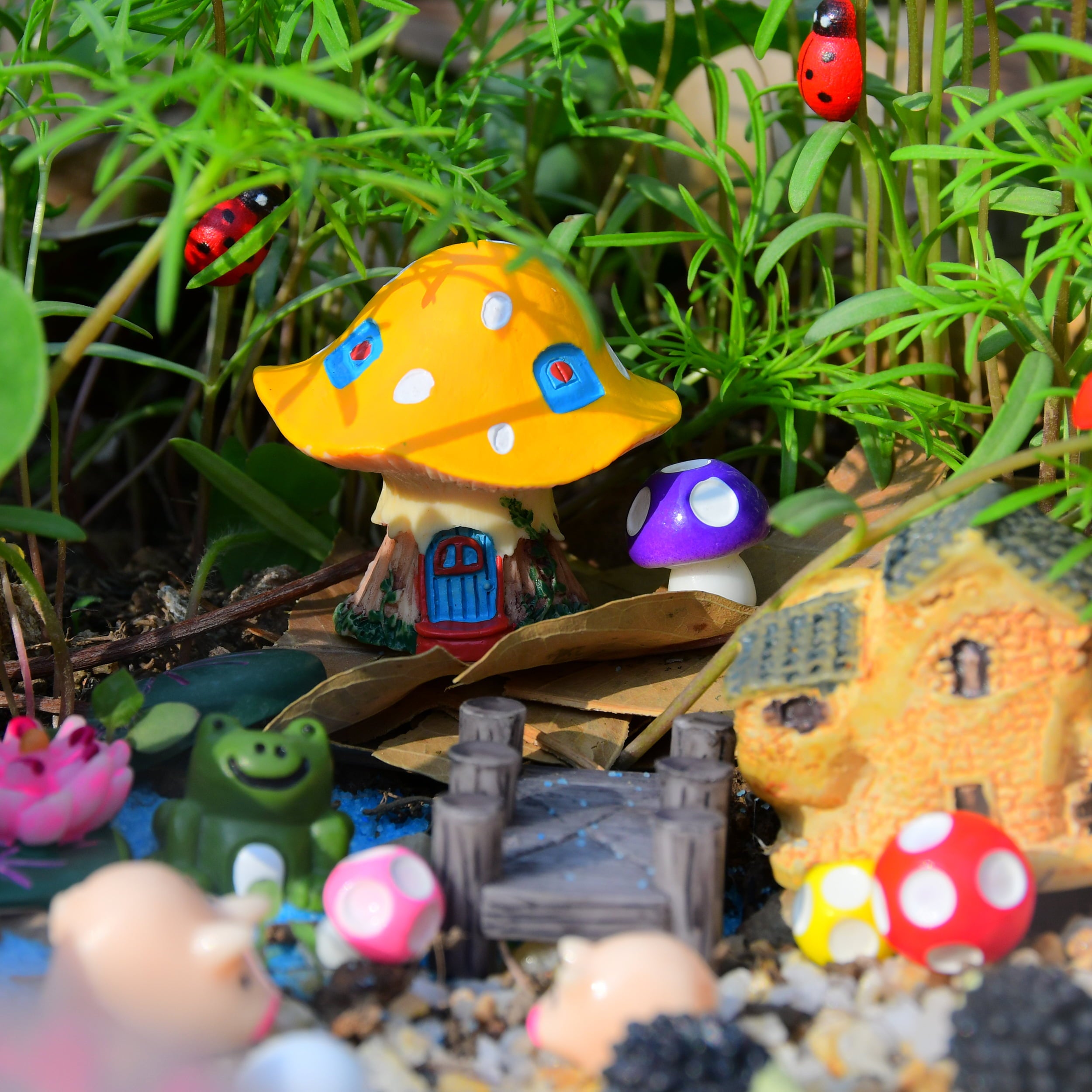 VAINECHAY 53pcs Miniature Fairy Garden Outdoor Accessories Ornament Statues Decoration Kit Home Decor Mini Resin Figurine Animal Chair Mushroom Houses Gift