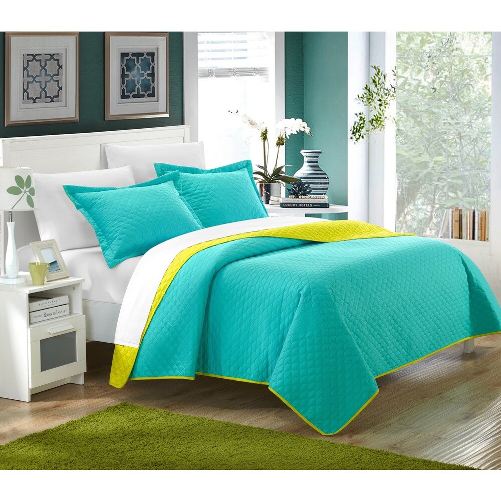 Chic Home Ressa Reversible Color Block 7 piece Quilt with Sheet Set