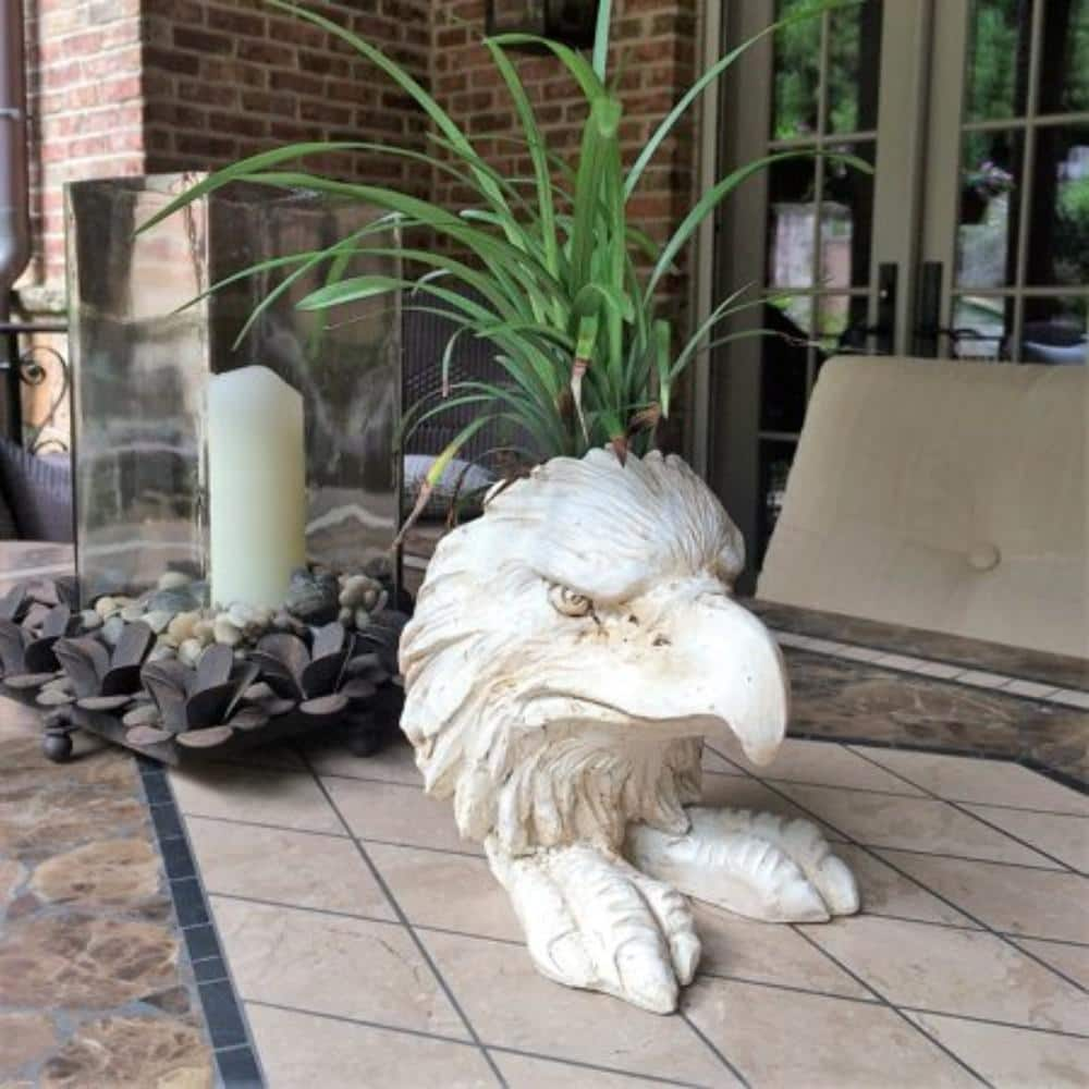 HOMESTYLES 8.5 in. Antique White American Eagle Muggly Mascot Animal Statue Planter Holds 3 in. Pot 37835