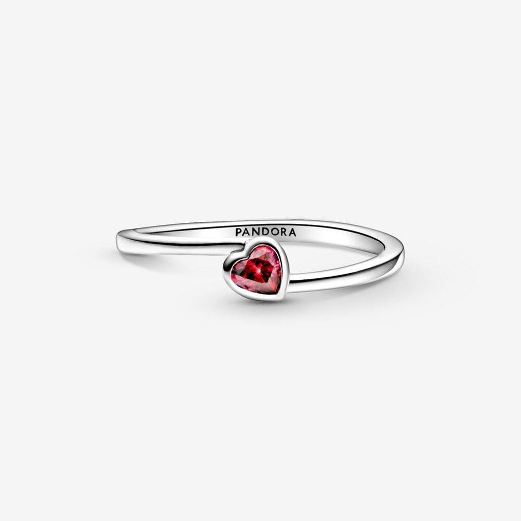 PANDORA  Red Tilted Heart Solitaire Ring