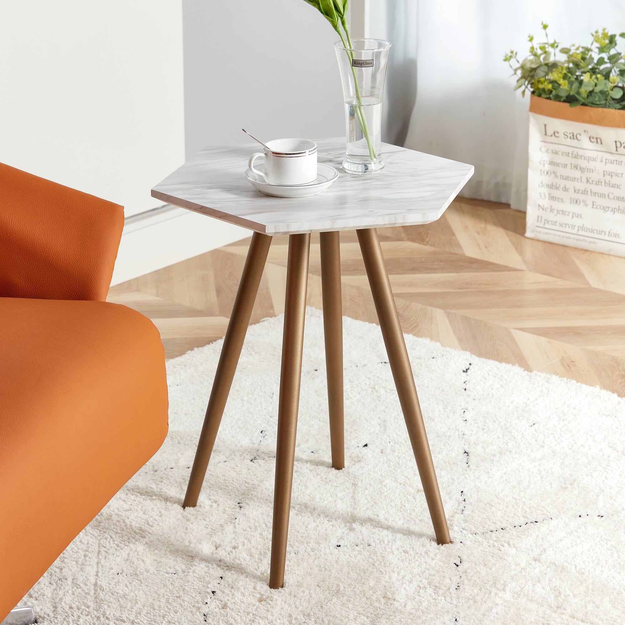 Modern White Faux Marble End Table， Hexagon Side Table， Small Accent Coffee Table with Metal Legs