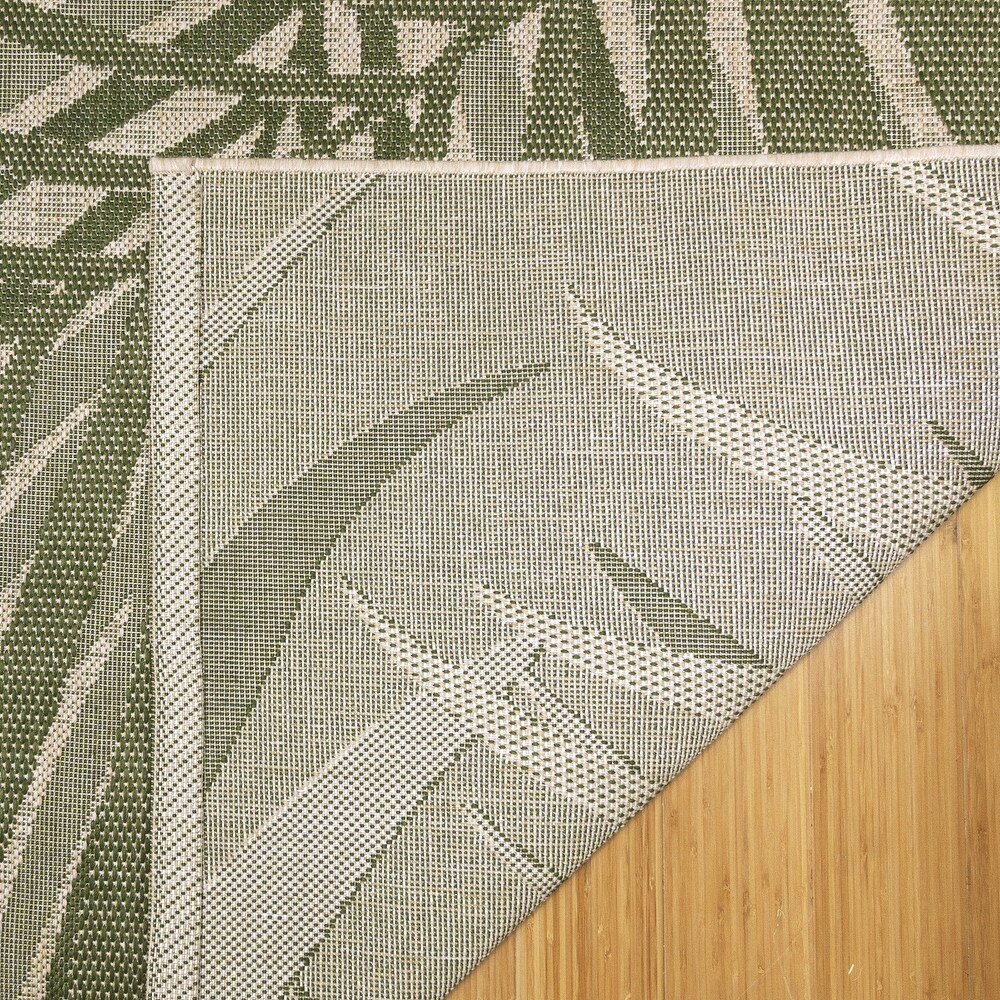 Gertmenian Paseo Paume Green Casual Palm Leaf Flatweave Indoor/Outdoor Area Rug