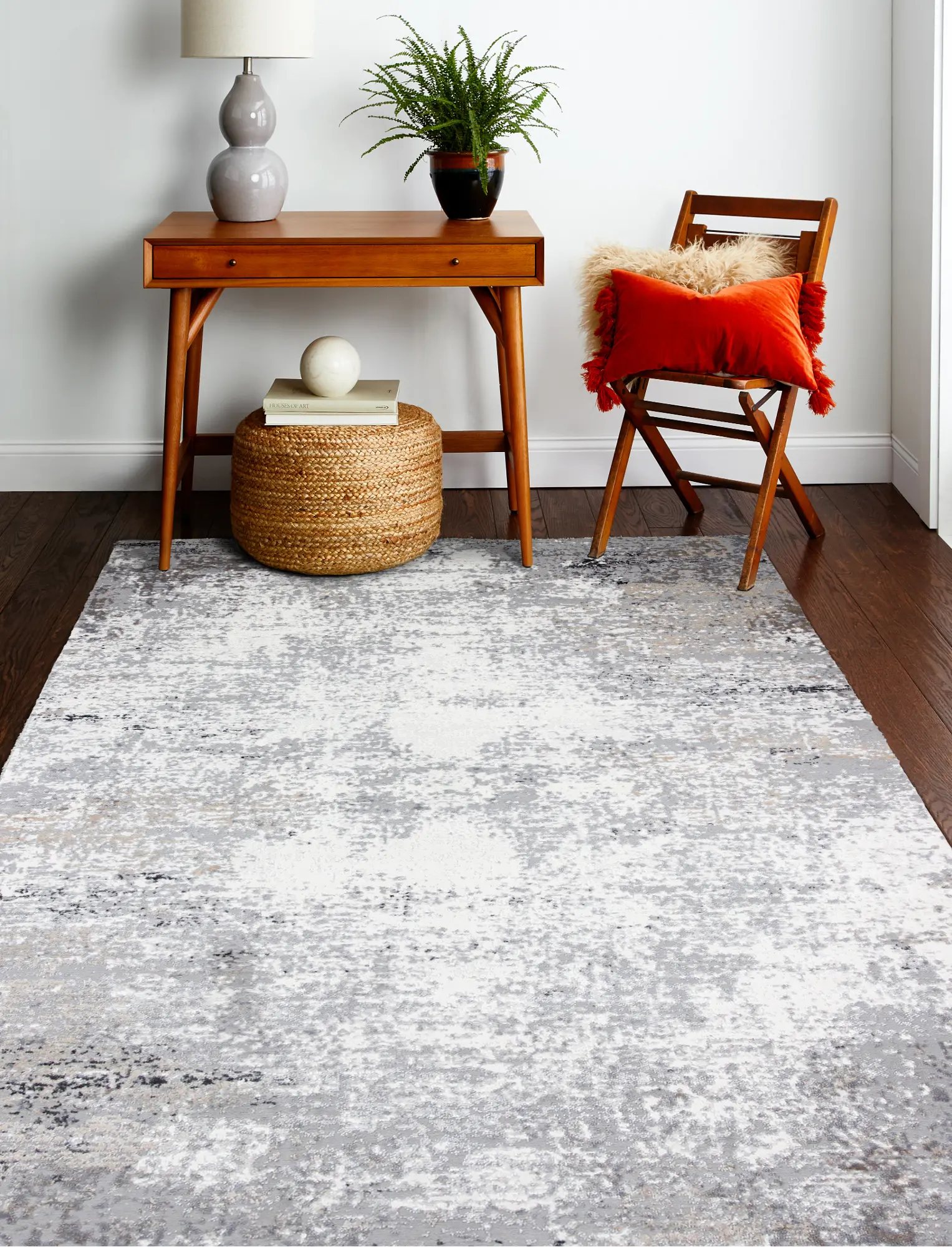 Carlyle 4 x 6 Contemporary Ivory and Gray Area Rug