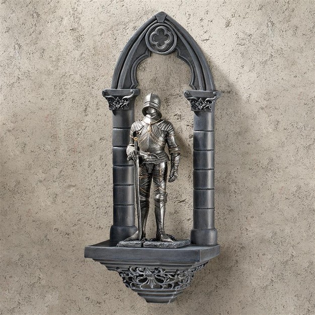 Design Toscano Knights Of The Realm 3 dimensional Wall Sculpture Sir Samuel