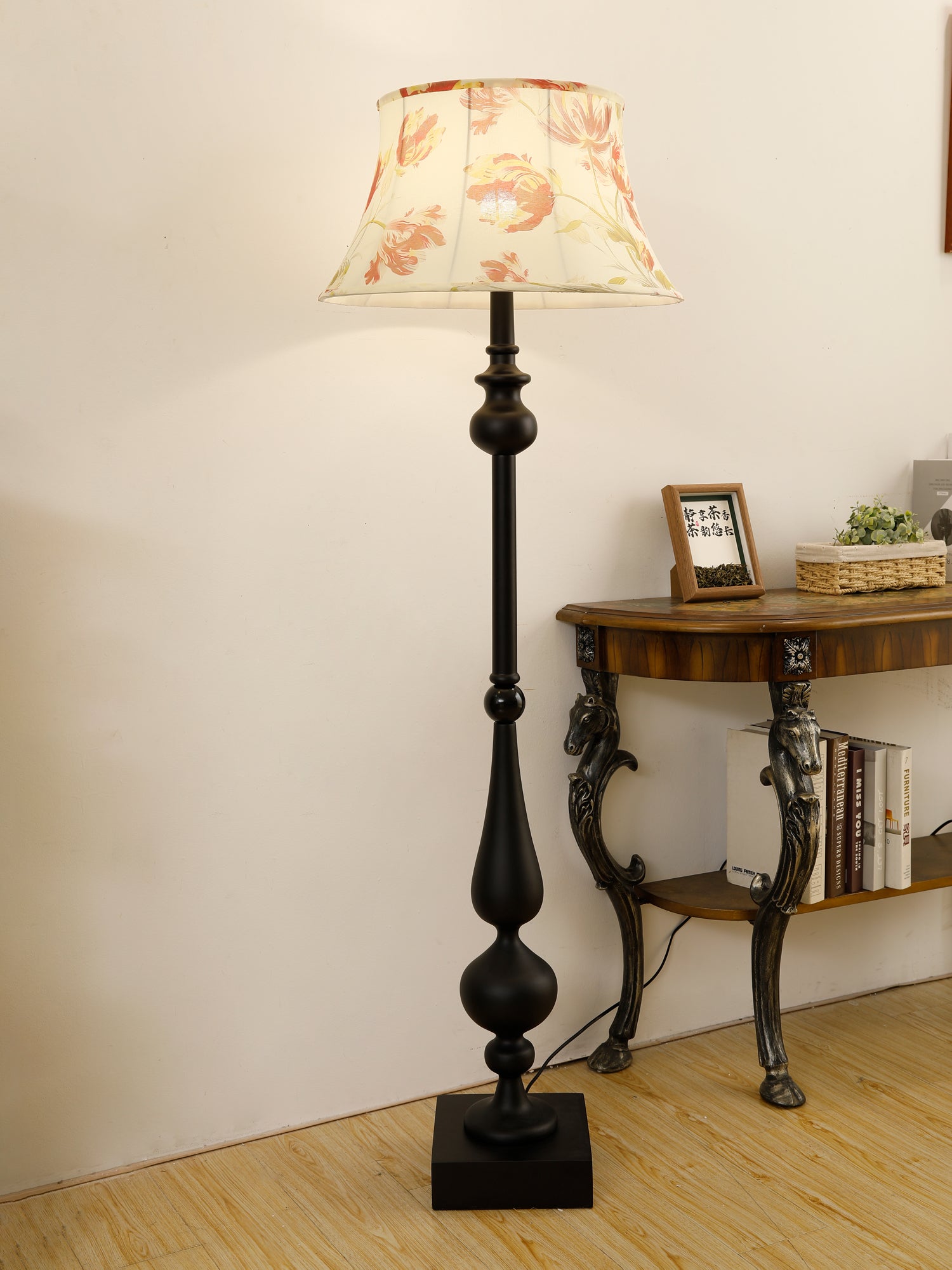 Victoria Floor Lamp