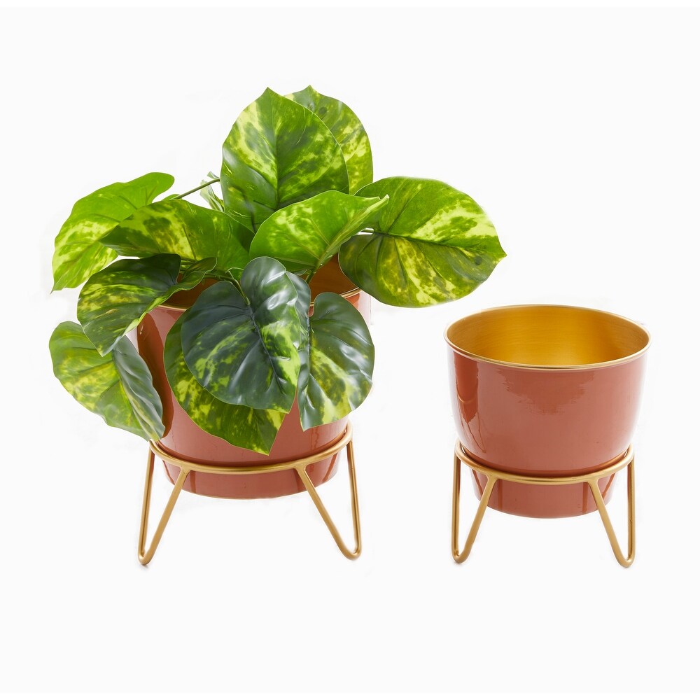 The Novogratz White Metal Planter with Removable Stand (Set of 2)   Blue  Pink  Black or White