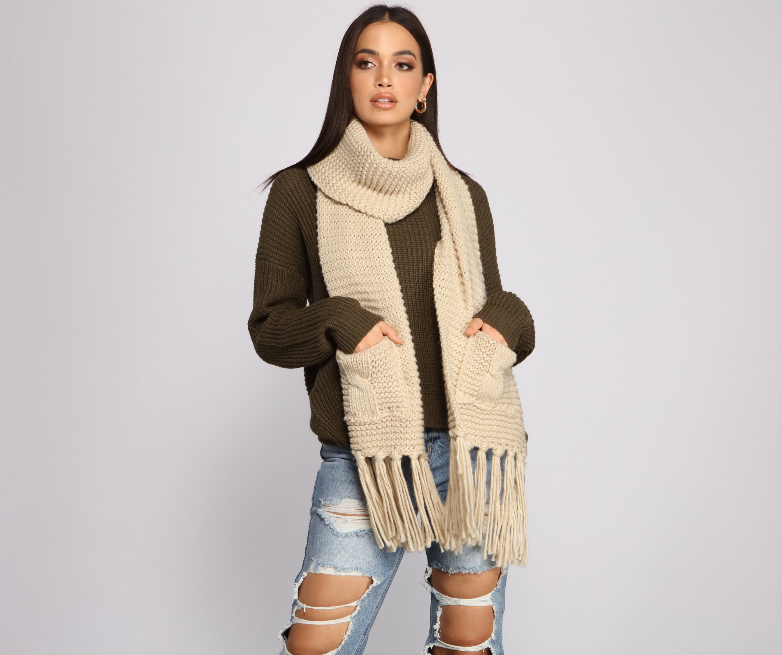 Oversized Chunky Knit Fringe Scarf