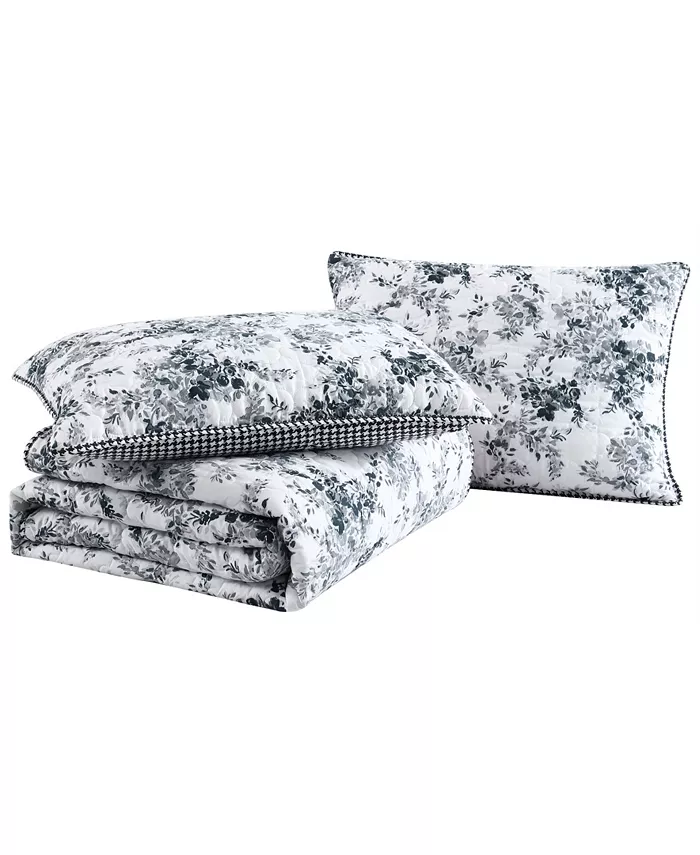 Betsey Johnson 2 Piece Floral Vineyard Quilt Set， Twin