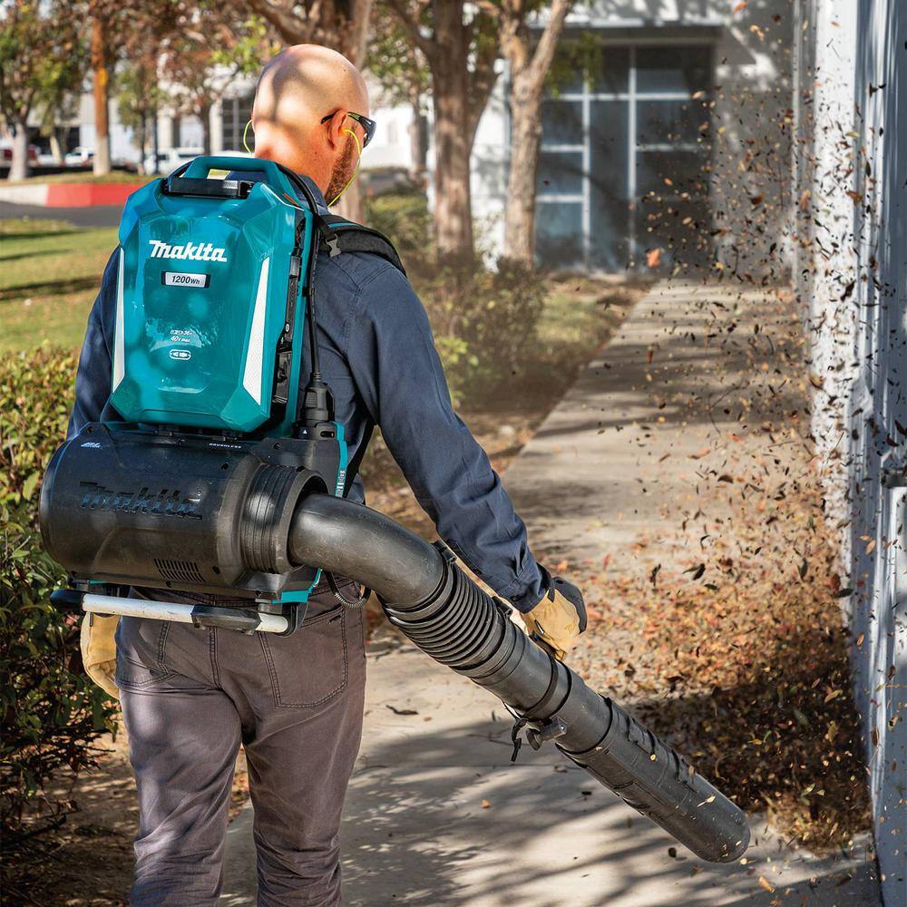 Makita 160 MPH 670 CFM Lithium-Ion 40V max ConnectX Brushless Backpack Leaf Blower (Tool Only) CBU02Z