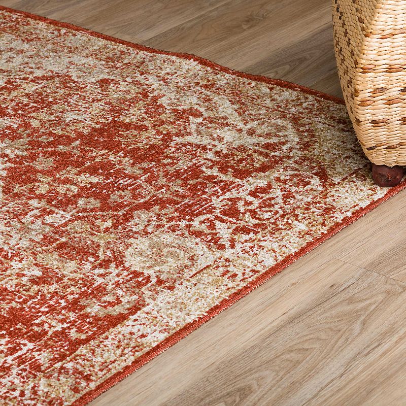 Addison Fairfax Traditional Accent Rug