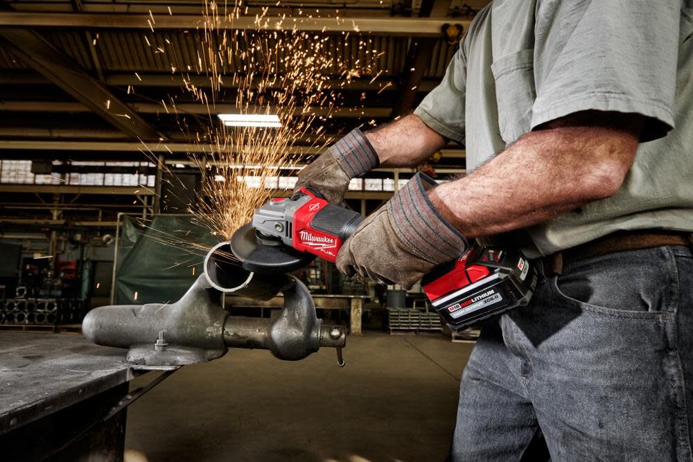 Milwaukee M18 FUEL 4-1/2 in.-6 in. No Lock Braking Grinder with Paddle Switch Kit 2980-21 from Milwaukee