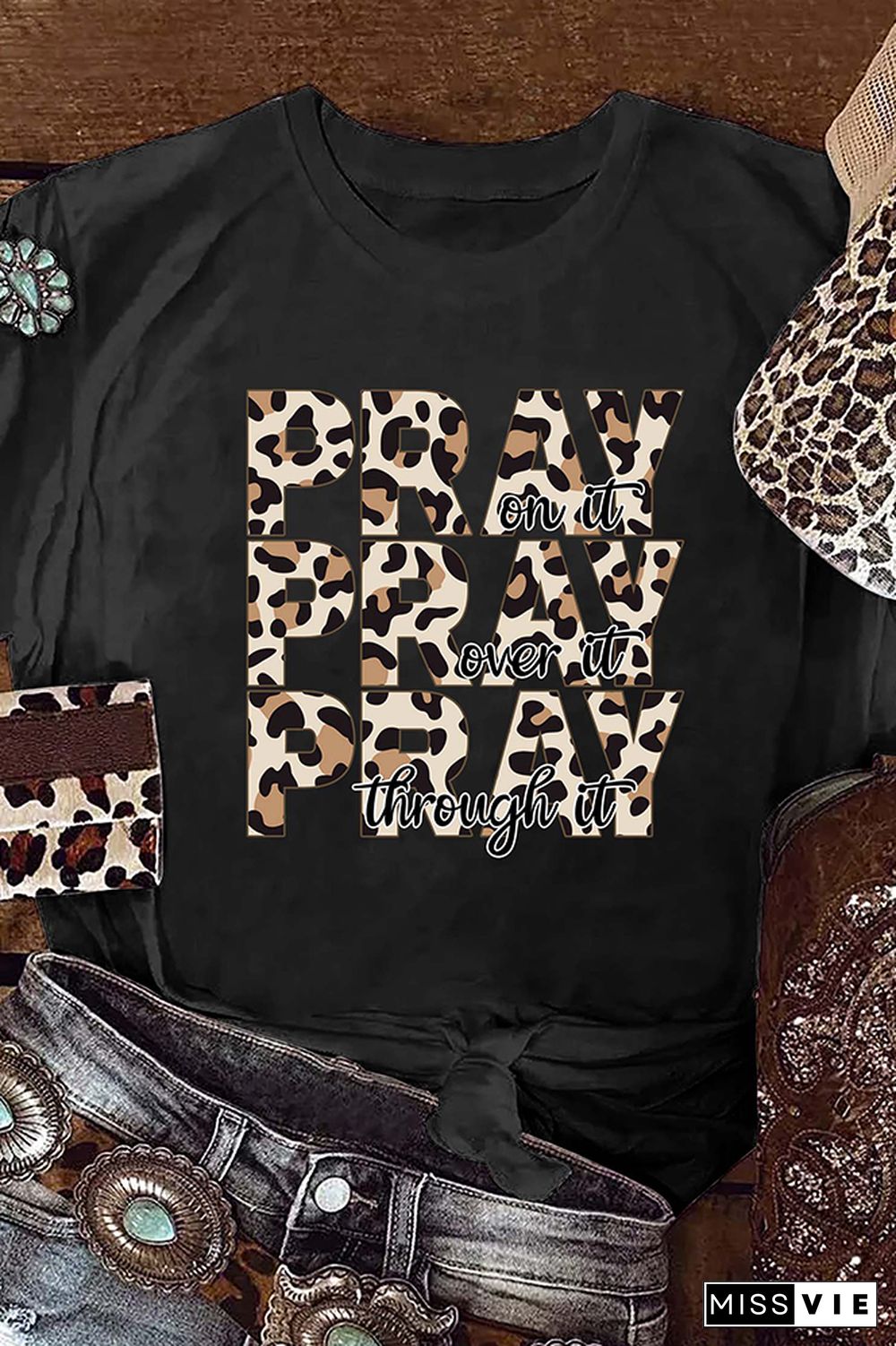 Leopard Pray Print Graphic Tees for Women Wholesale Short Sleeve T shirts Top