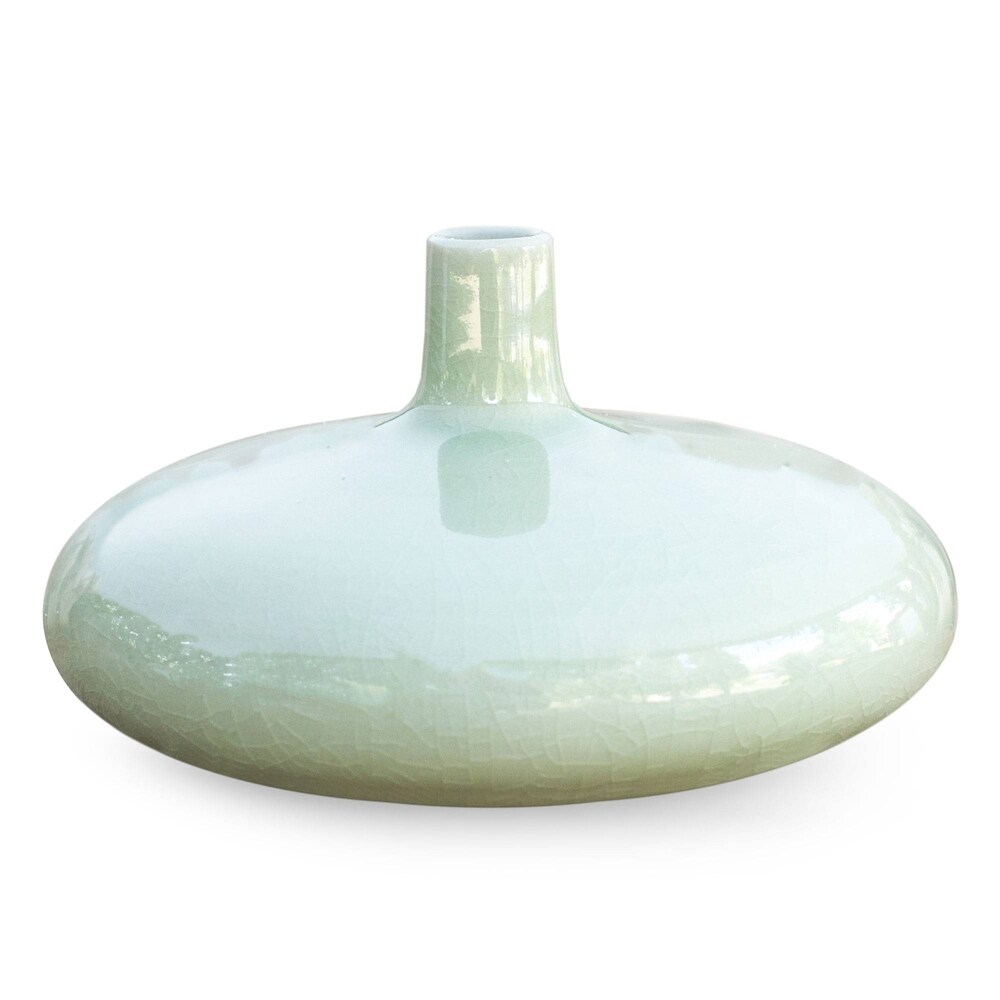 Handmade Celadon Ceramic 'Classic Green' Vase (Thailand)