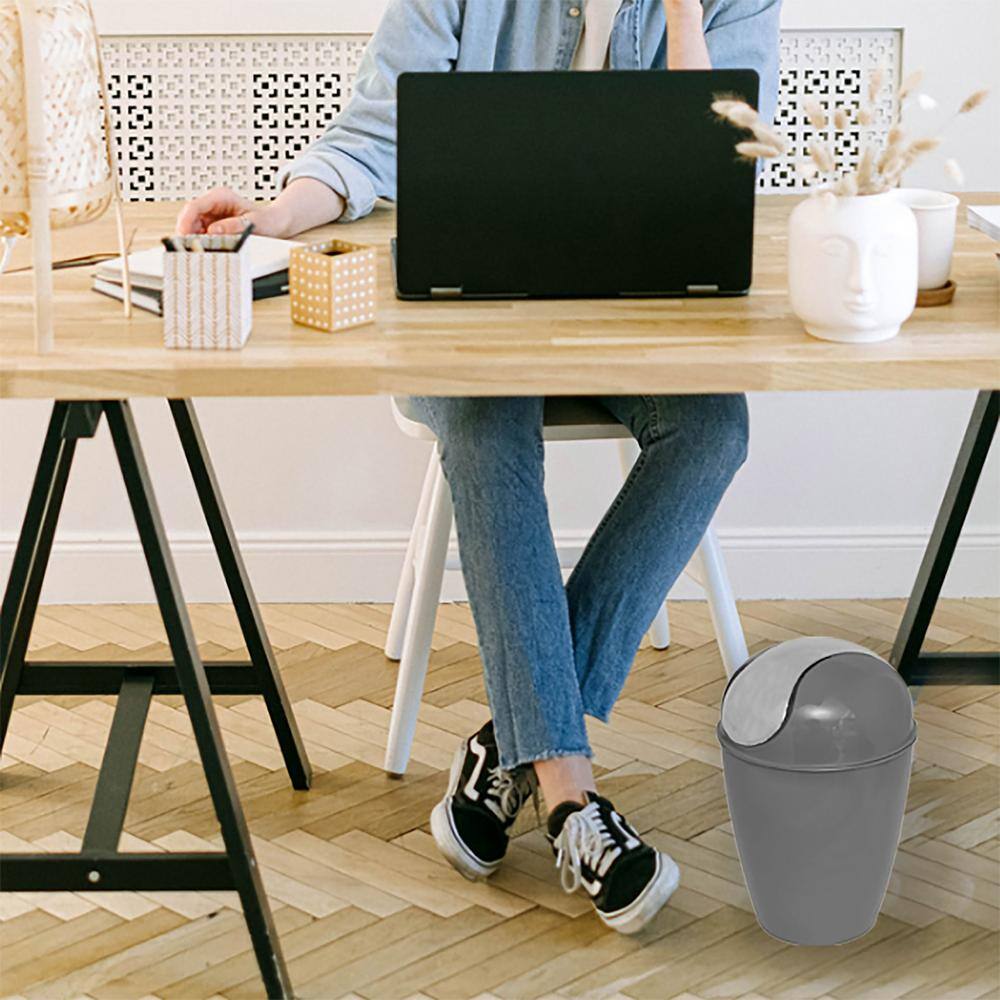 4.5 l 1.2 Gal. Round Bath Floor Trash Can Waste Bin in Grey 6518180