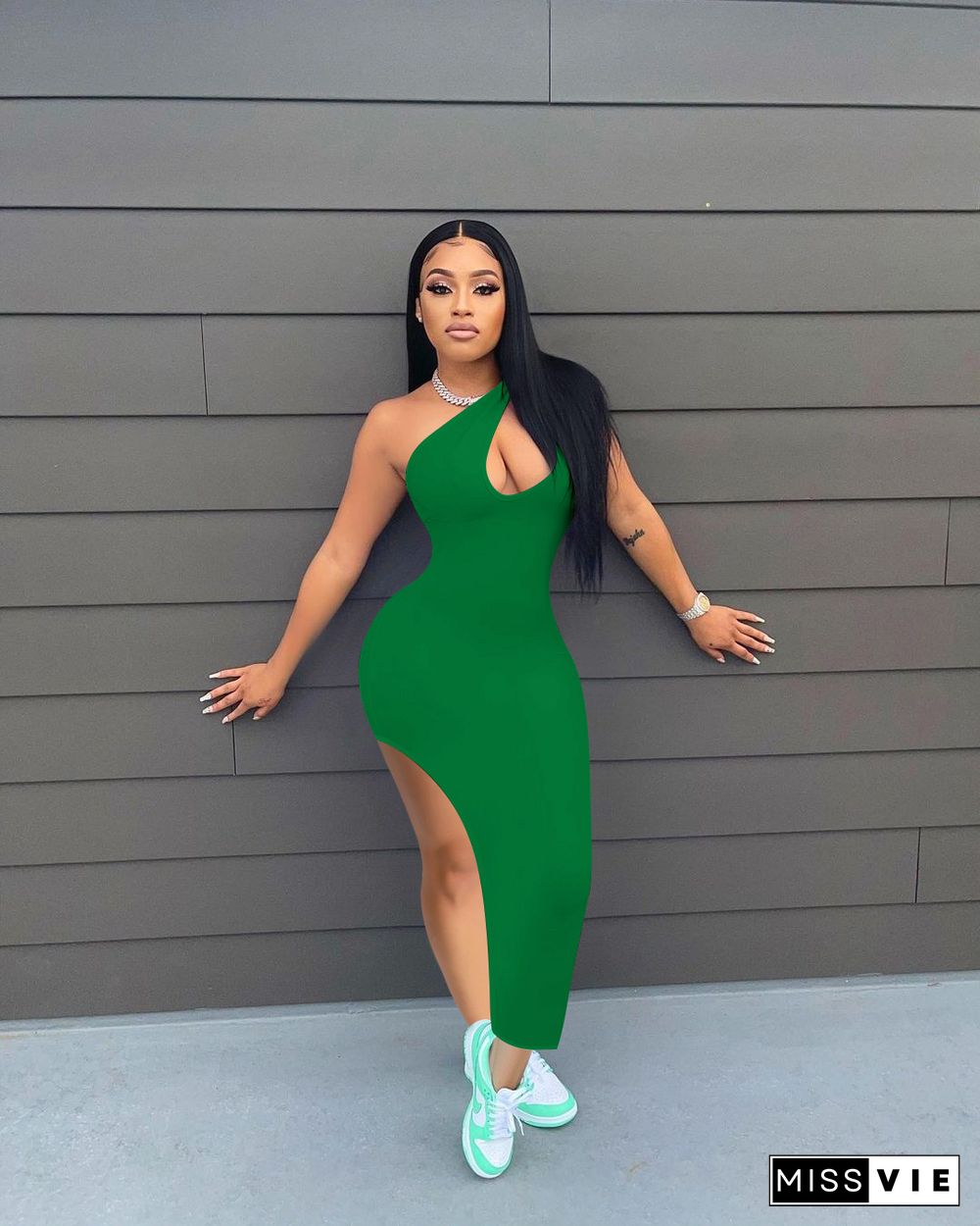 Solid Color Sexy Slanted Shoulder Slit Dress