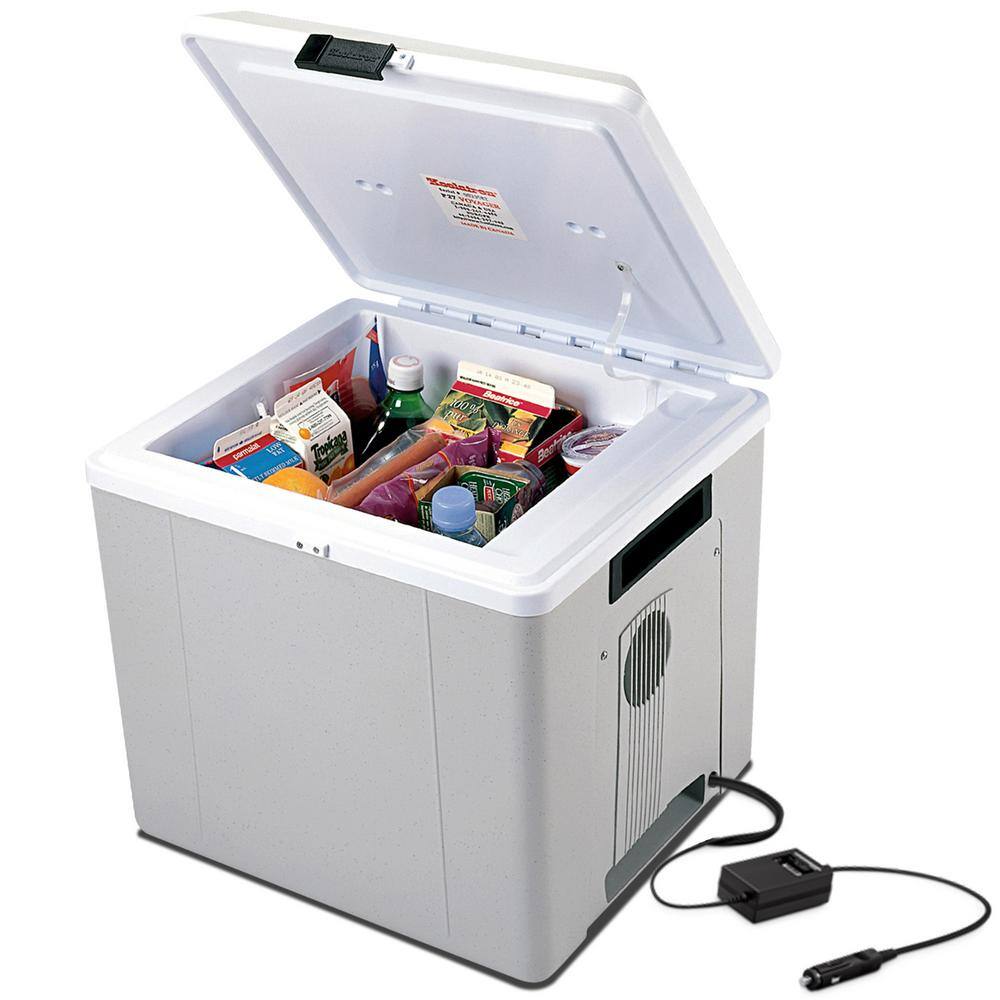 Koolatron 29 Qt (27.5 L) Thermoelectric Voyager Cooler P27