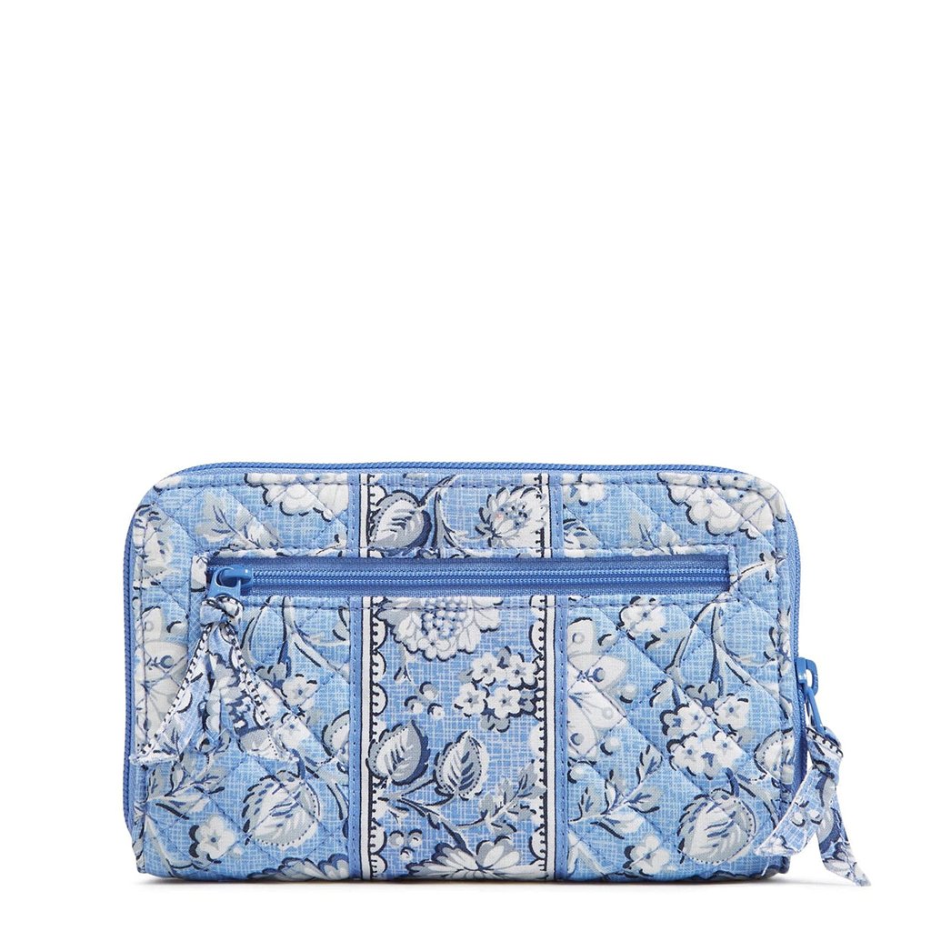 Vera Bradley  RFID Turnlock Wallet in Sweet Garden Blue