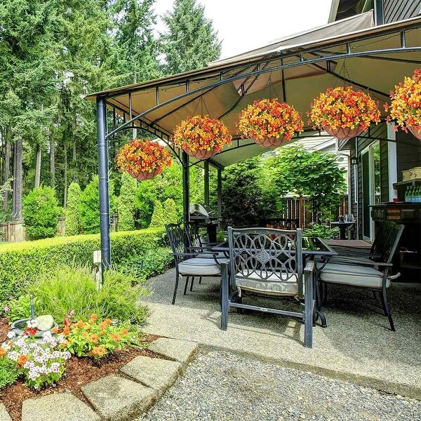 Artificial Silk Flowers Hanging Baskets Outdoors，Chrysanthemum with Eucalyptus Leaves in Metal Coconut Lining Flowerpot