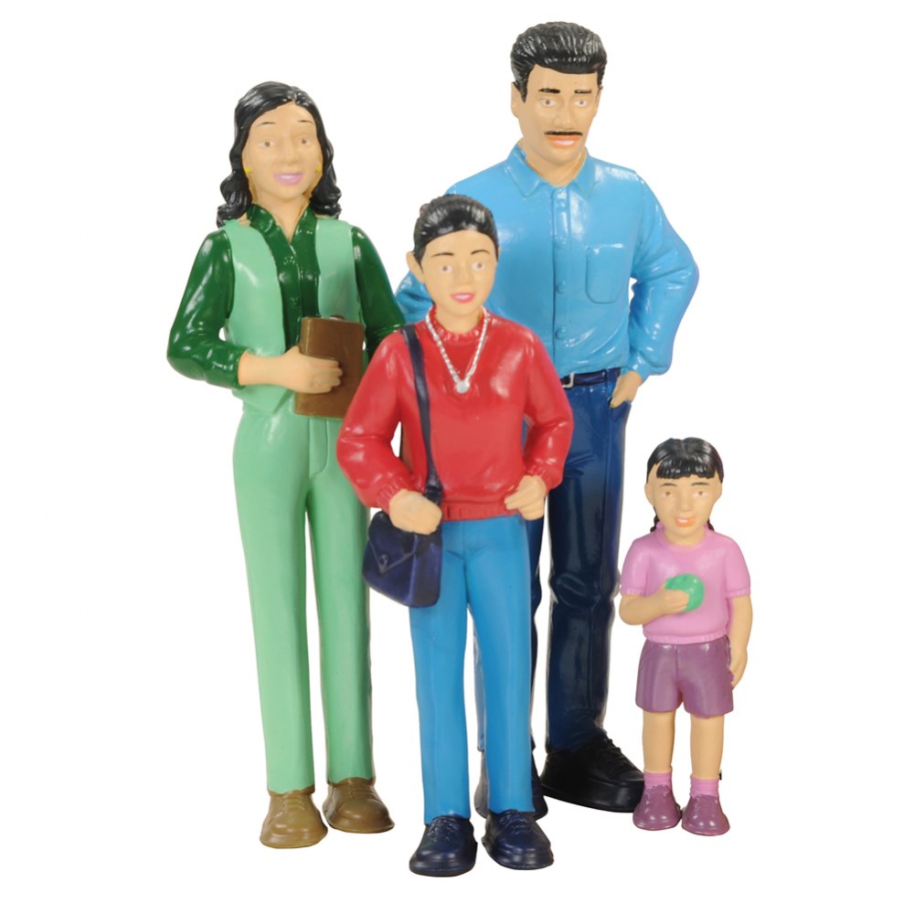 Latino Doll Family 8Pc